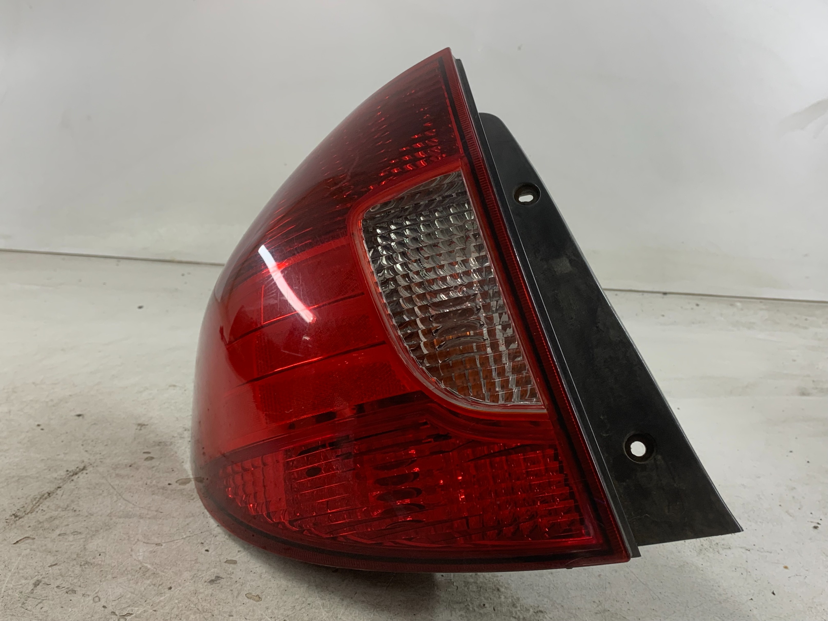 KIA RIO I SEDAN LAMPA TYLNA LEWA LEWY TYŁ 92401FD0 - zdjęcie 2
