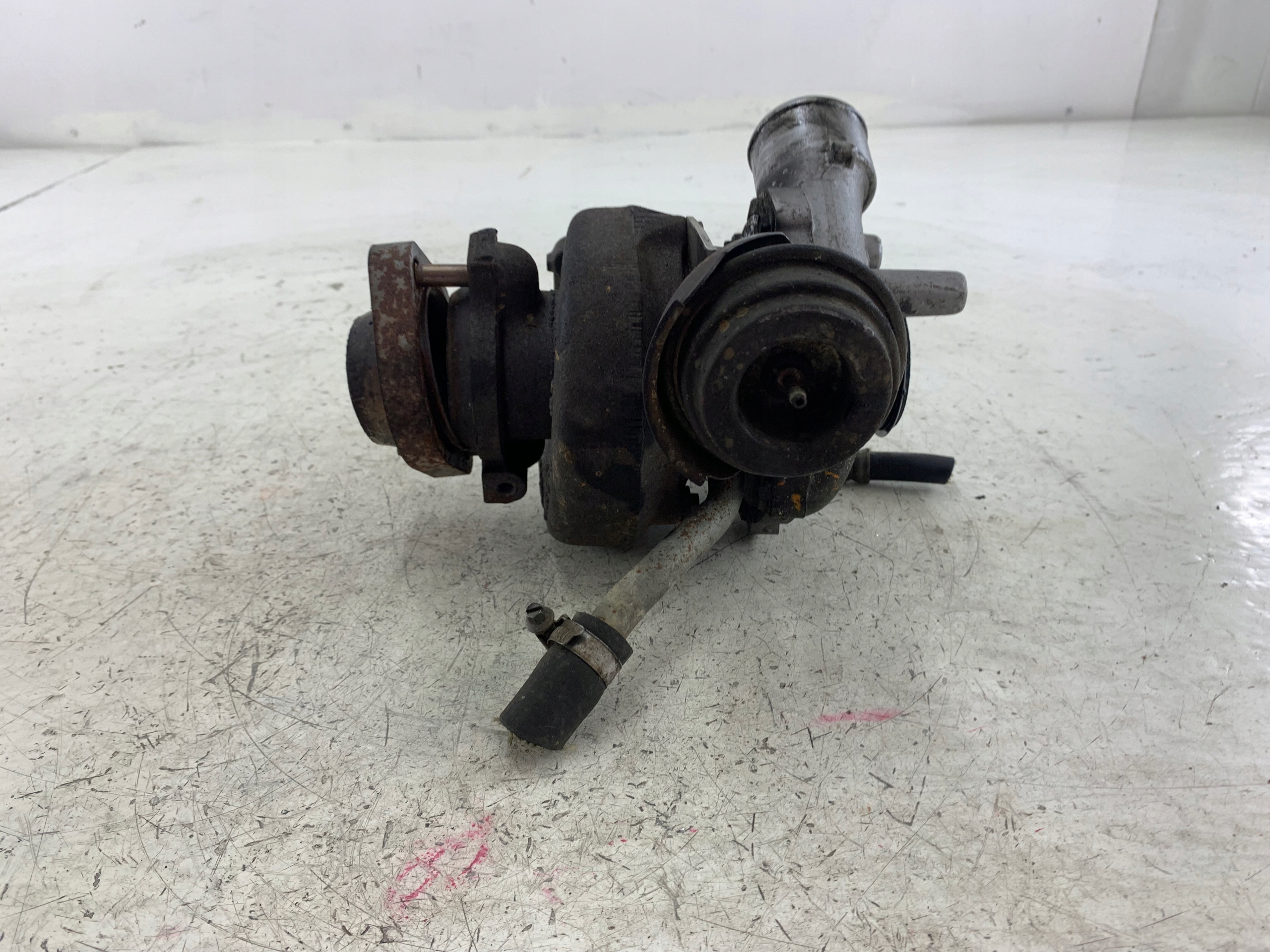 Dodatkowe zdjęcie używanej części: BMW E39 2.5 D TURBOSPRĘŻARKA TURBINA 7780199C