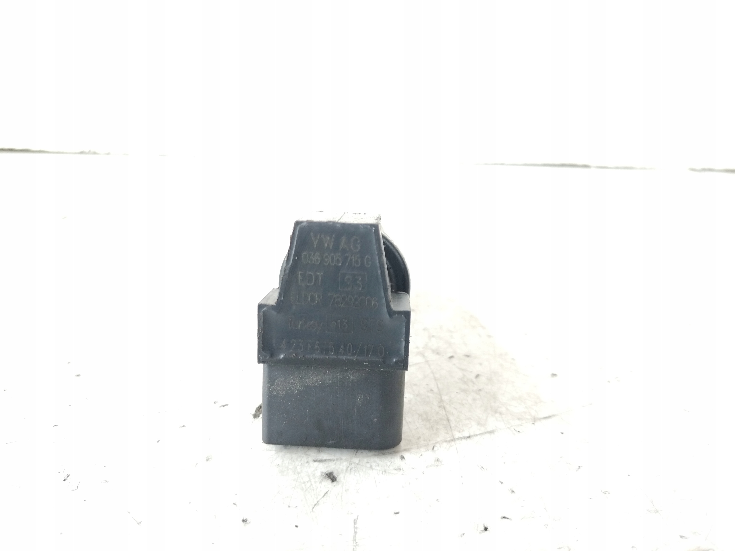 VW POLO 9N FABIA I IBIZA III 1.2 1.4 CEWKA ZAPŁONOWA 036905715G - zdjęcie 5