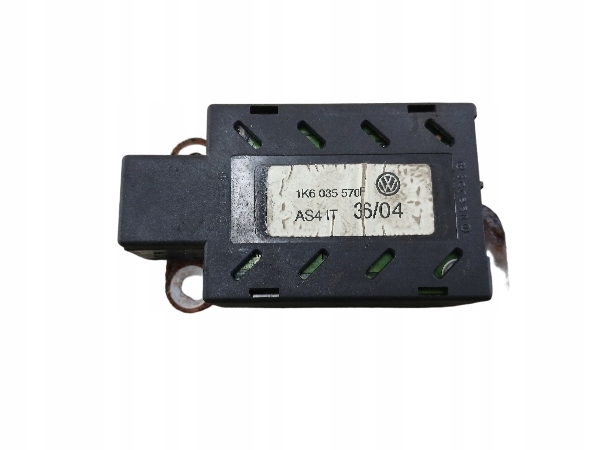 VW GOLF V WZMACNIACZ ANTENOWY 1K6035570F