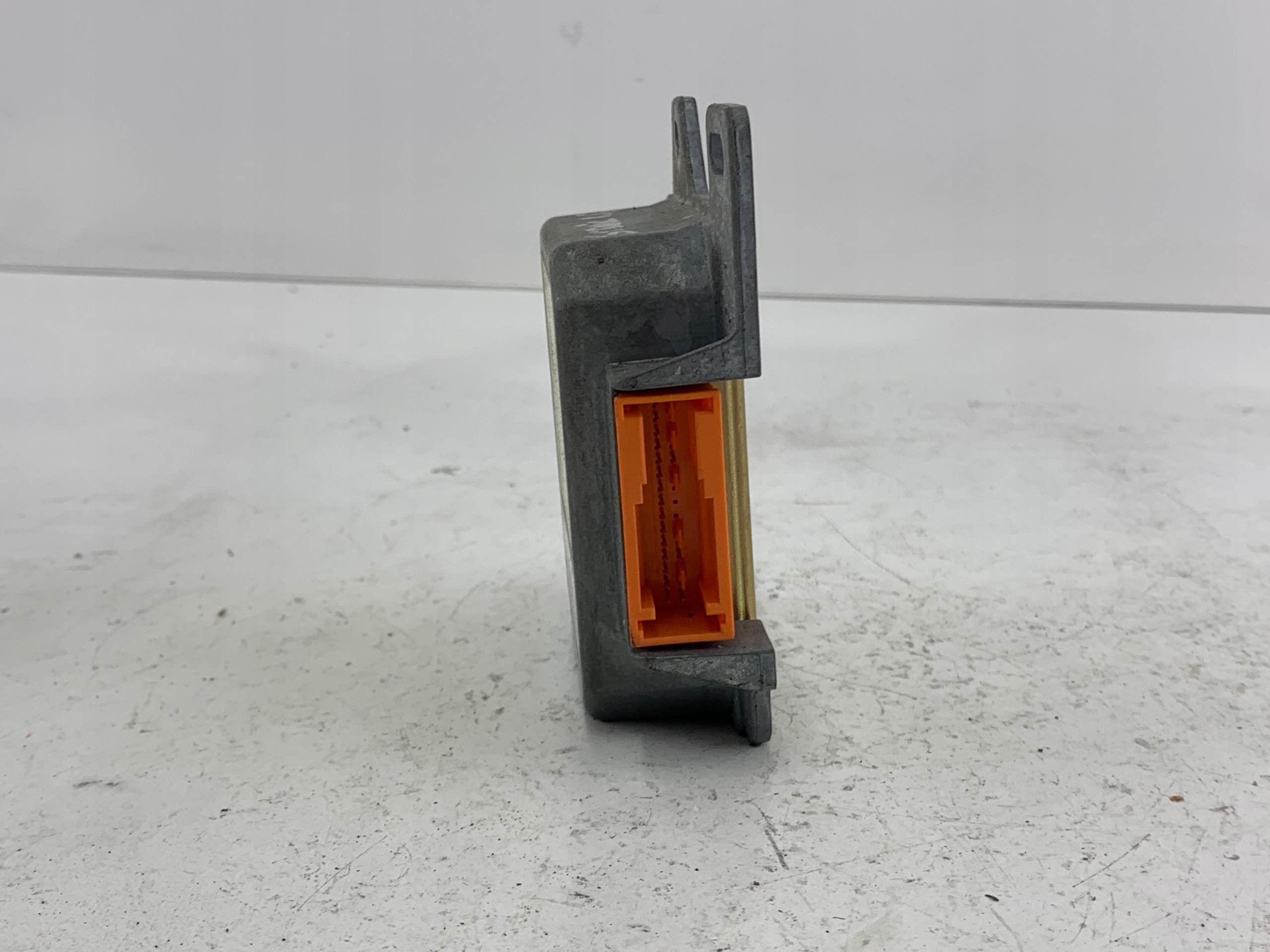 Dodatkowe zdjęcie używanej części: RENAULT SCENIC I SENSOR MODUŁ AIRBAG 7700415231J
