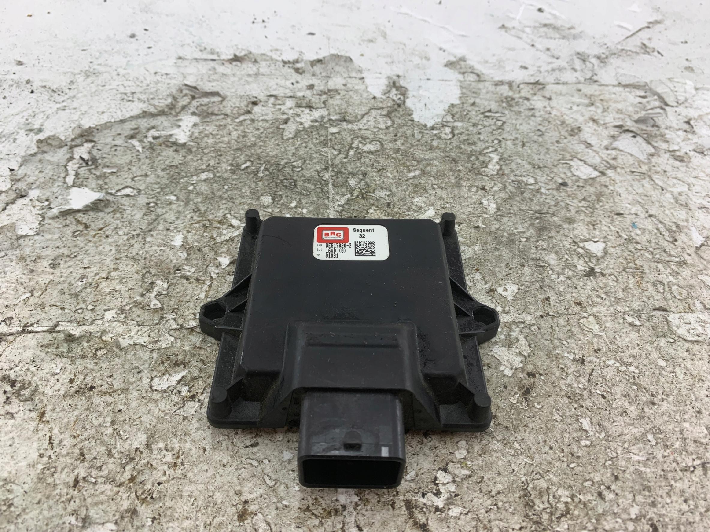 Dodatkowe zdjęcie używanej części: BRC STEROWNIK GAZU LPG 67R-011002 DE817020-2