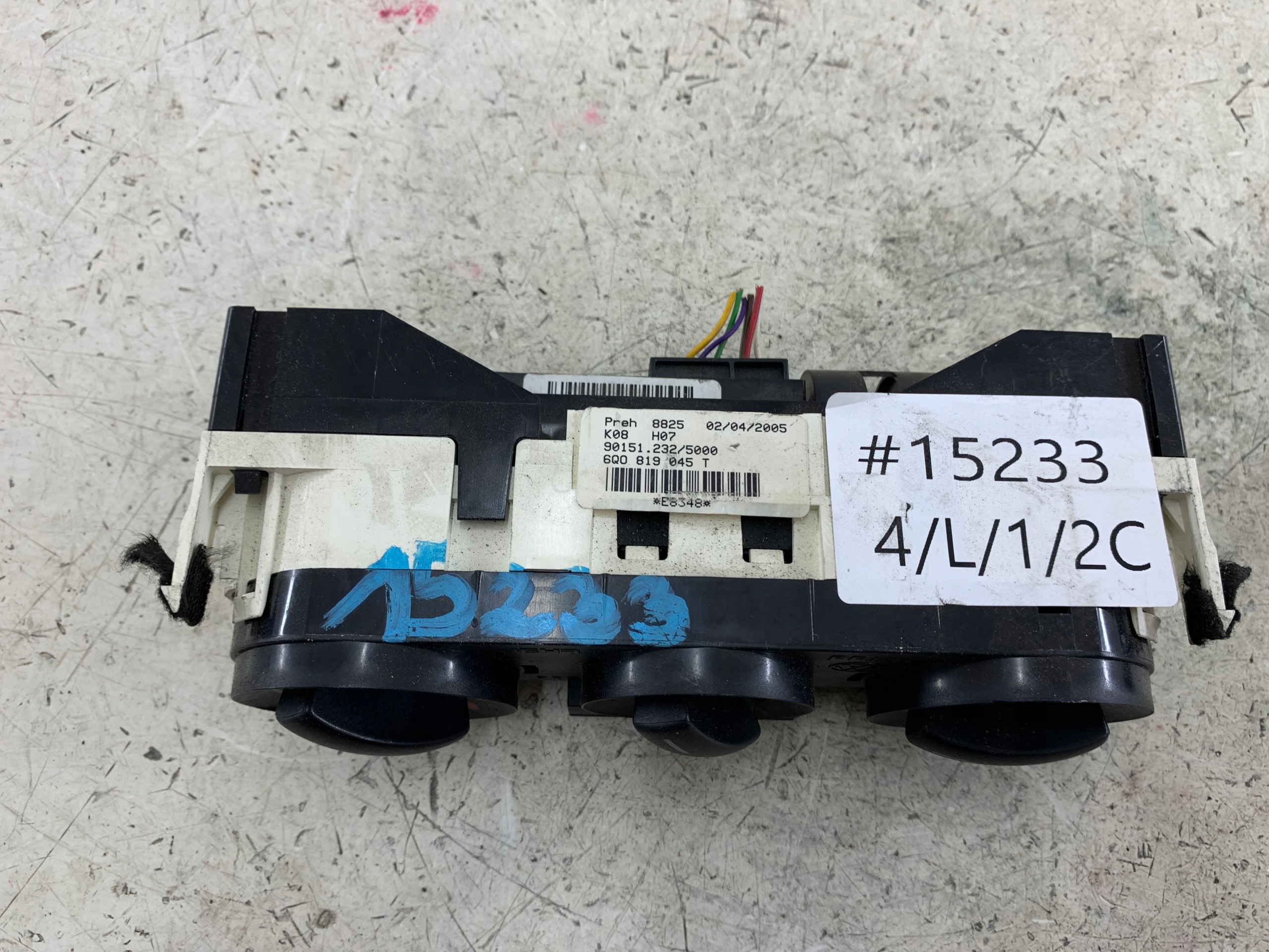 Dodatkowe zdjęcie używanej części: VW FOX PANEL KLIMATYZACJI 6Q0819045T