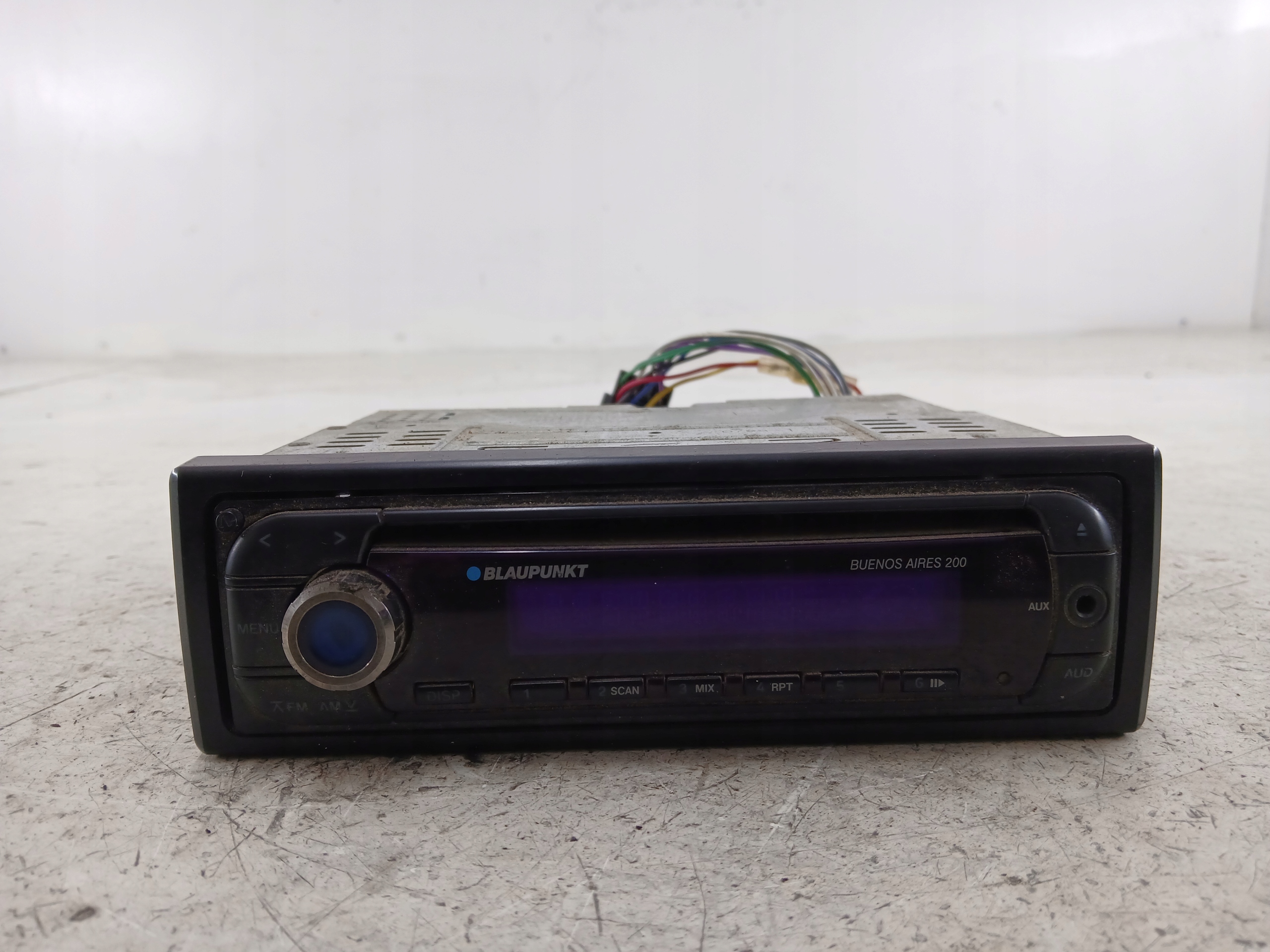 Dodatkowe zdjęcie używanej części: BLAUPUNKT BUENOS AIRES 200 RADIO RADIOODTWARZACZ CD AUX