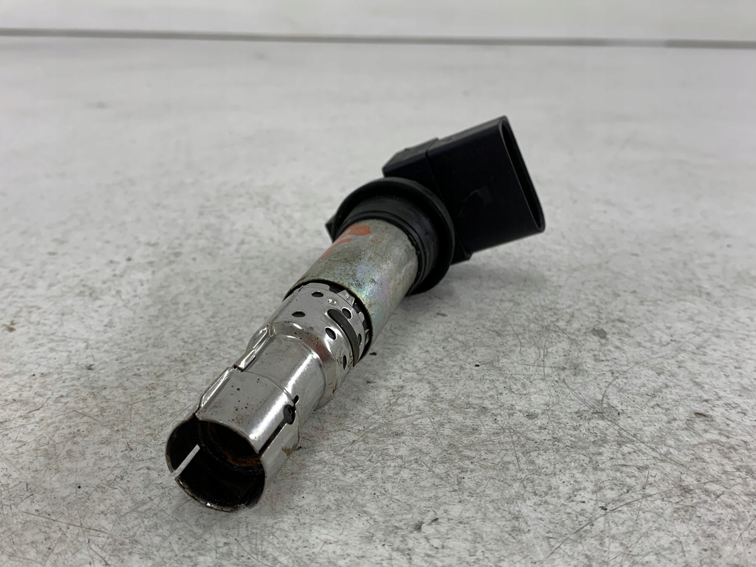 Dodatkowe zdjęcie używanej części: VW POLO 9N 1.2 CEWKA ZAPŁONOWA 036905715