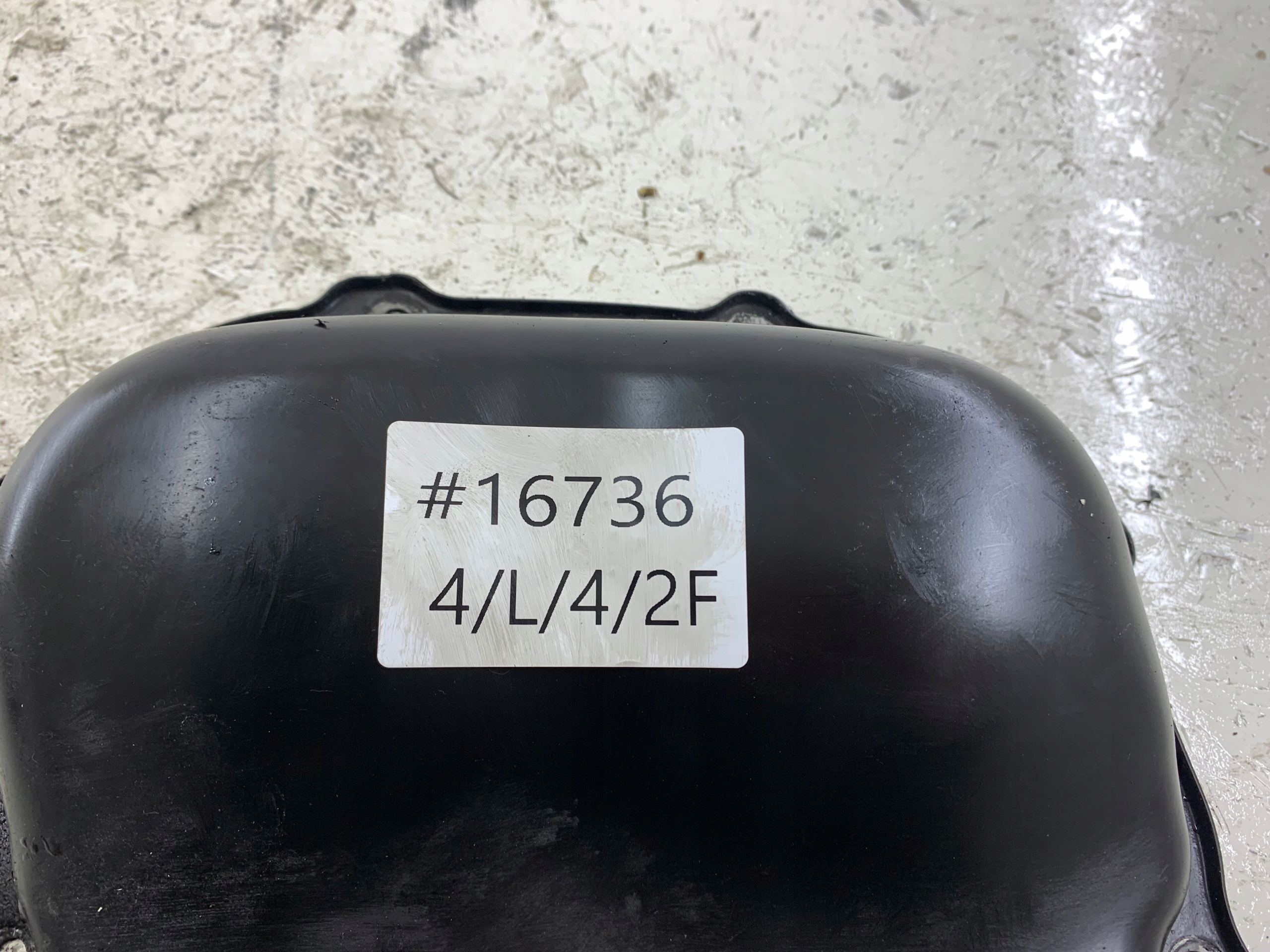 AUDI A6 C6 3.2 V6 FSI OSŁONA ROZRZĄDU LEWA 06E109285F - zdjęcie 6
