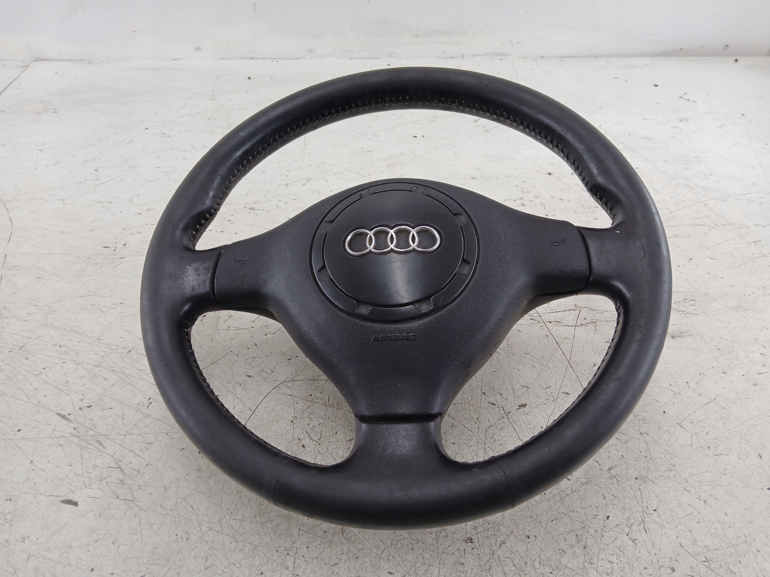 Dodatkowe zdjęcie używanej części: AUDI A3 8L KIEROWNICA TRÓJRAMIENNA SKÓRA SKÓRZANA + AIRBAG DO OBSZYCIA