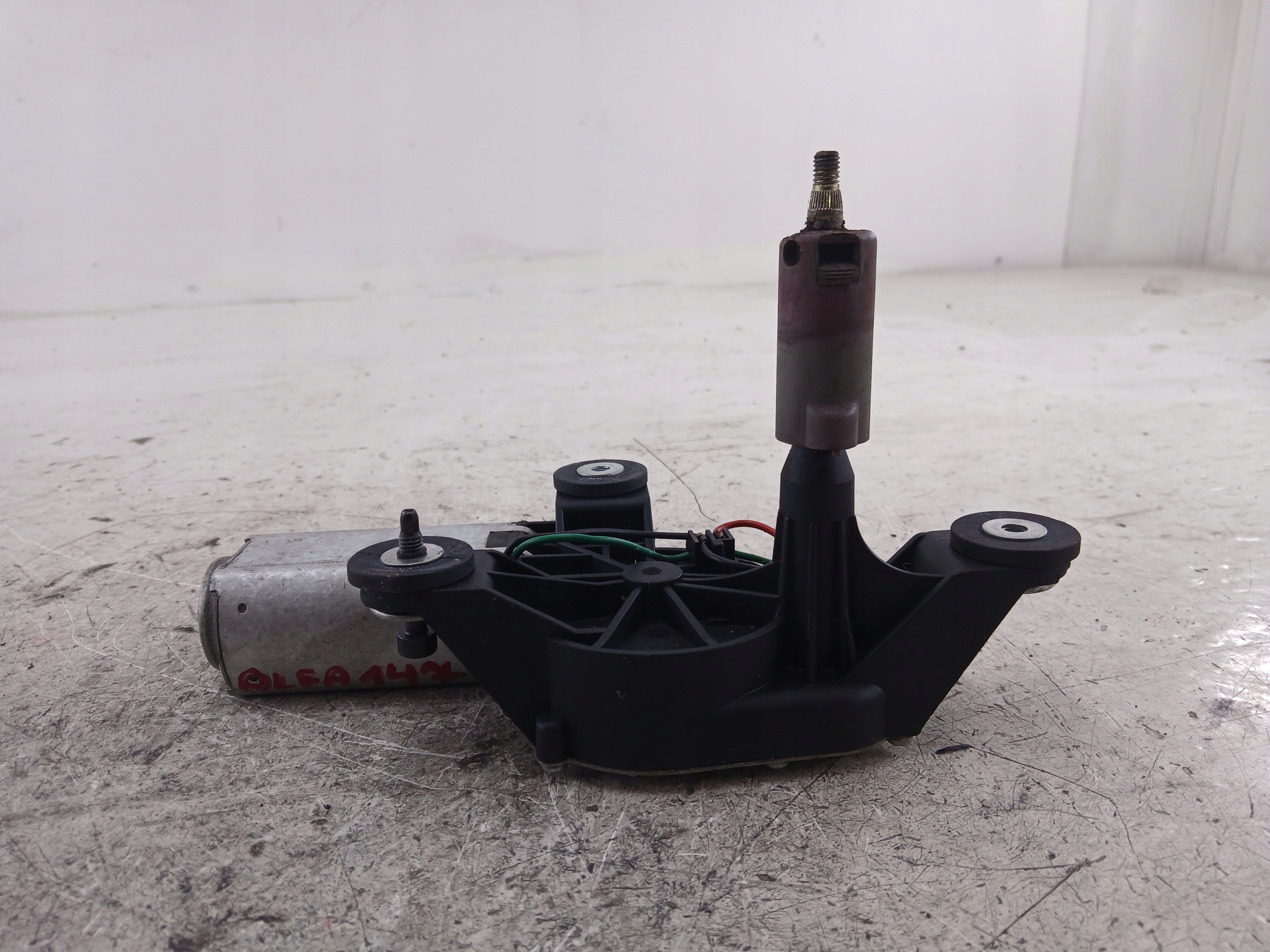 ALFA ROMEO 147 MECHANIZM WYCIERACZKI TYŁ 259600-0640 - zdjęcie 8