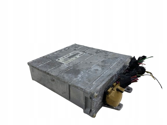 AUDI A4 B5 1.6 STEROWNIK SILNIKA 8D0907557C