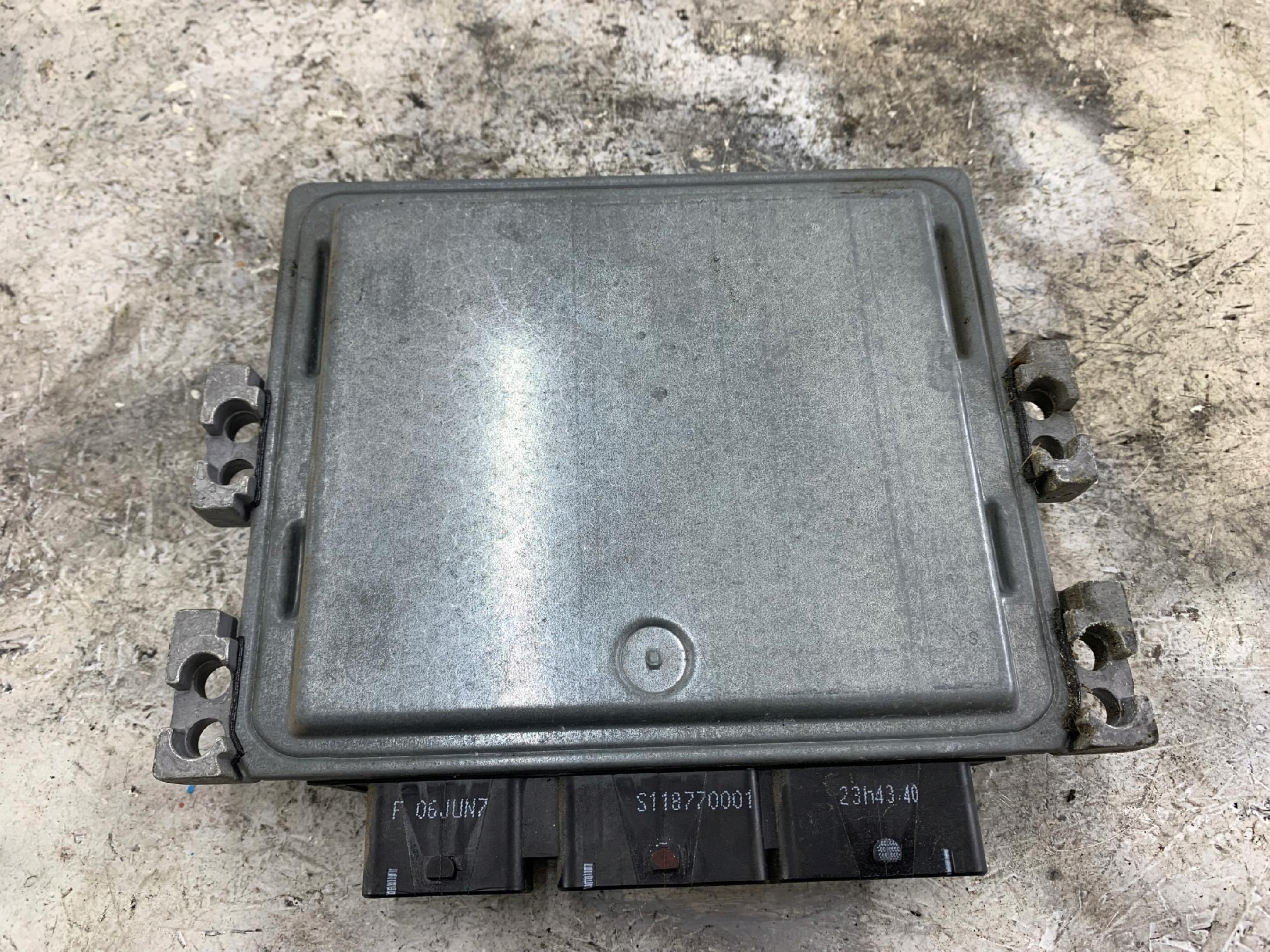 RENAULT MEGANE II LIFT 1.5 DCI STEROWNIK SILNIKA 8200755773 - zdjęcie 6