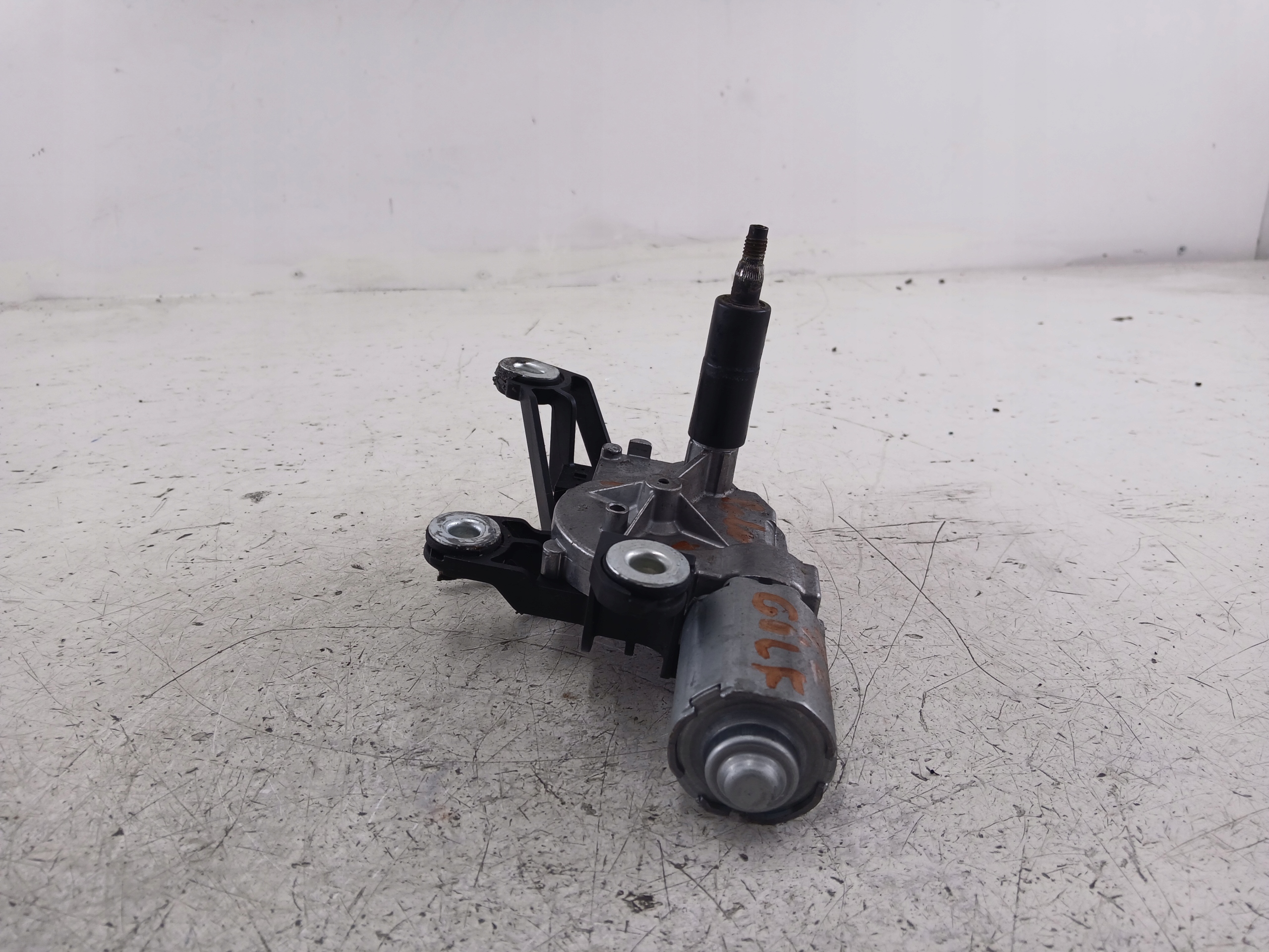 VW POLO 9N LIFT MECHANIZM WYCIERACZKI TYŁ 6Q6955711C - zdjęcie 4