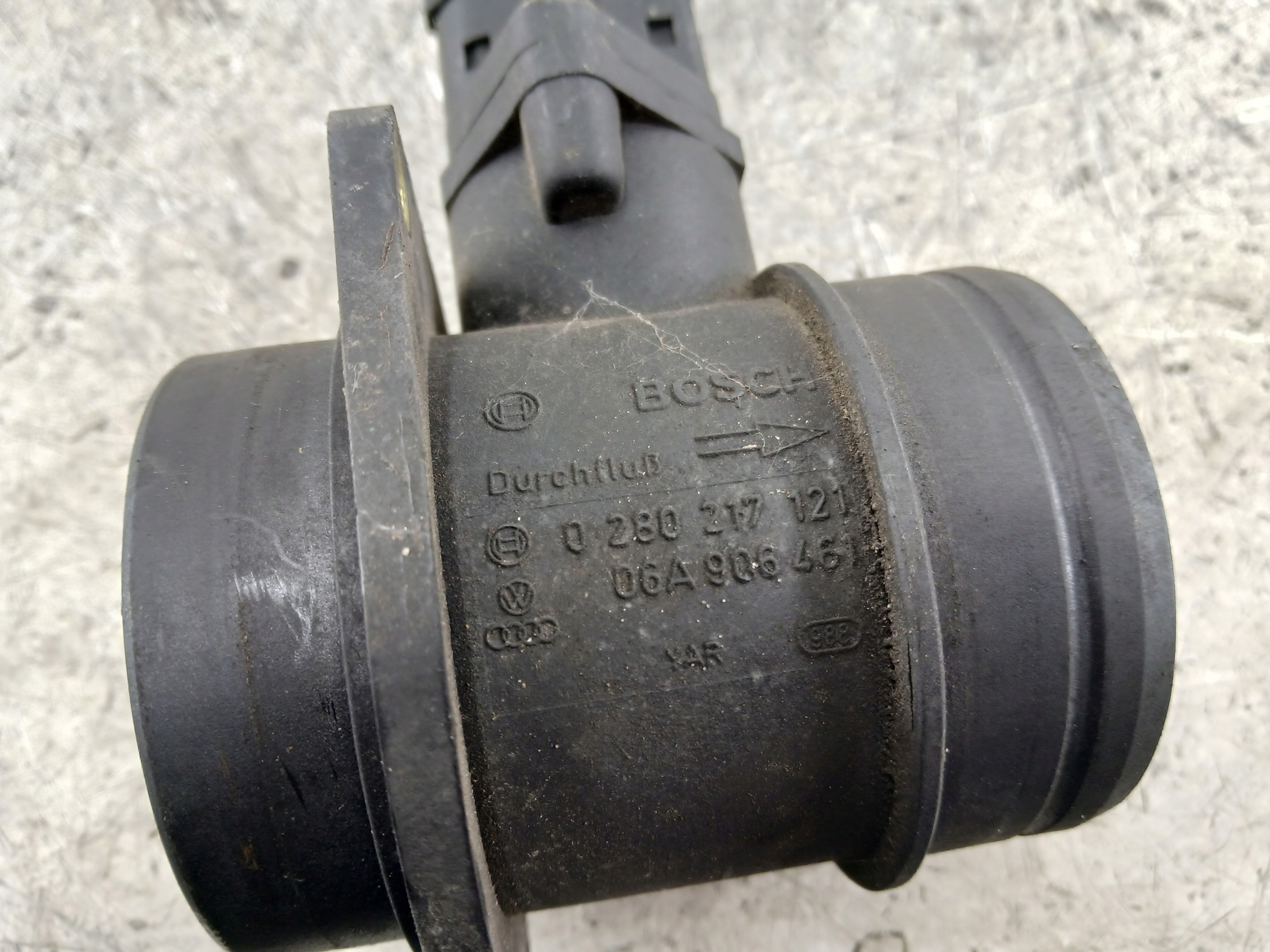 VW GOLF IV 1.9 TDI PRZEPŁYWOMIERZ 06A906461 - zdjęcie 4