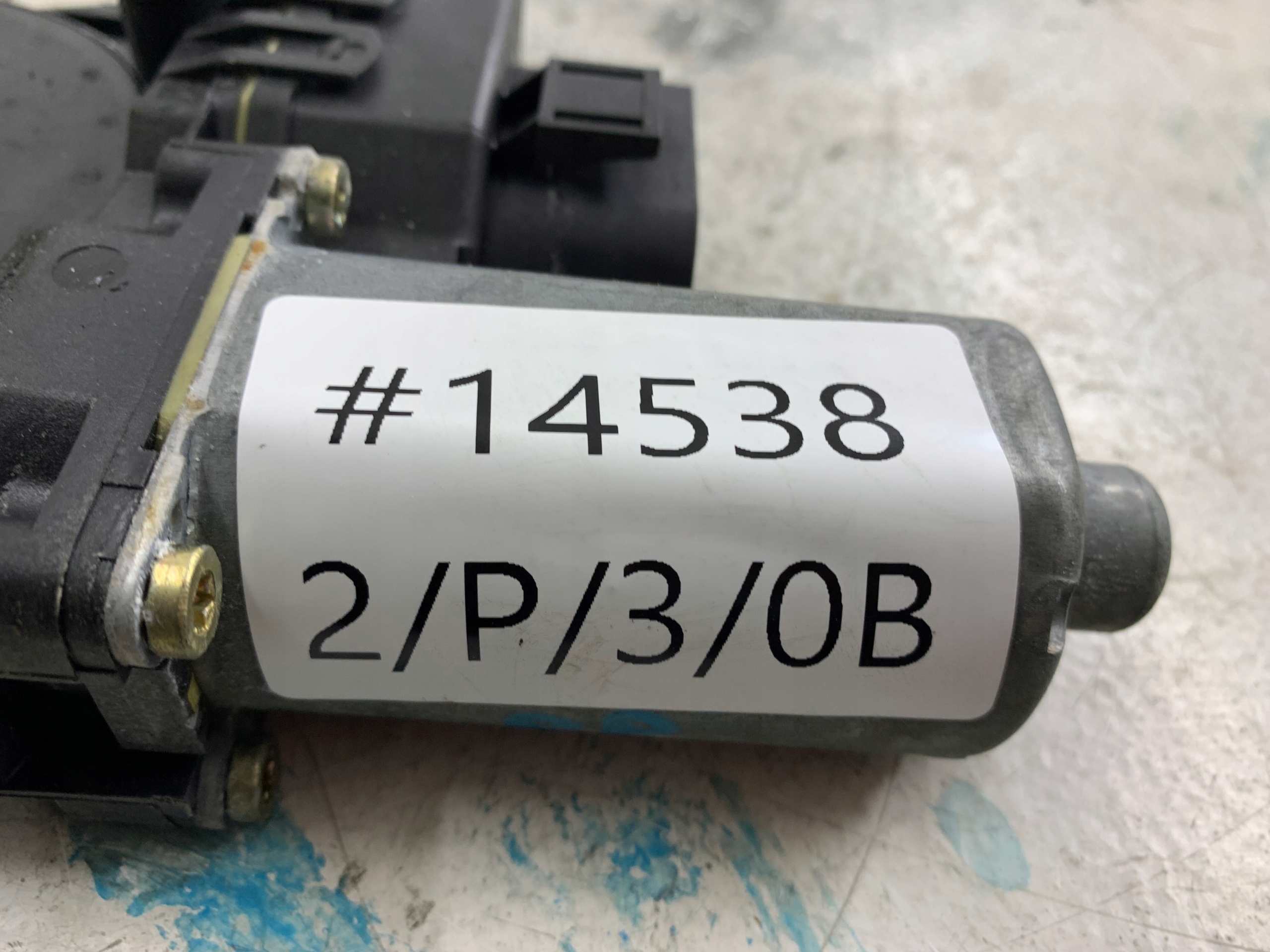 AUDI A4 B5 SILNICZEK SZYBY PRAWY PRZÓD 0130821786 - zdjęcie 7