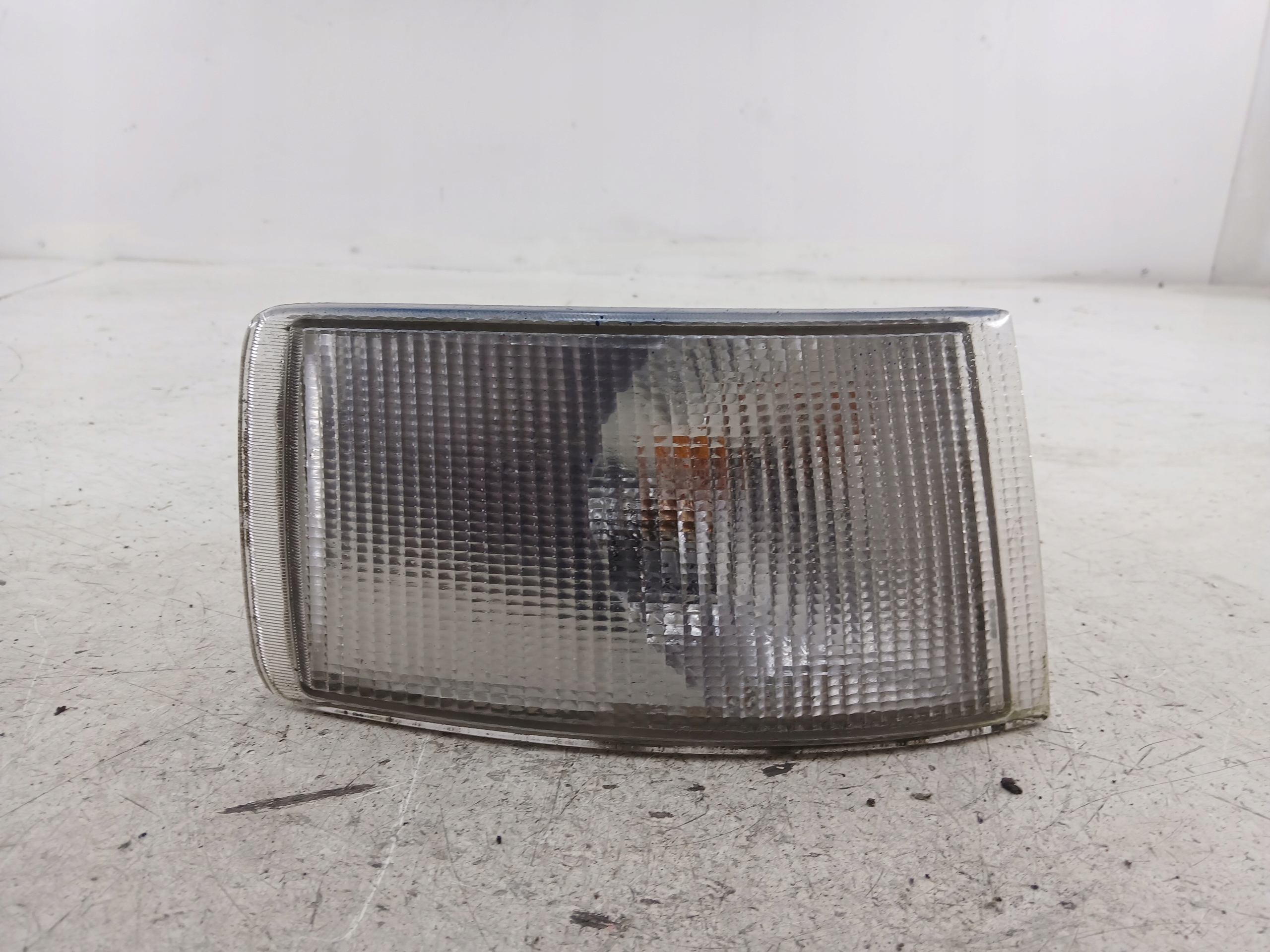 Dodatkowe zdjęcie używanej części: FIAT DUCATO BOXER JUMPER KIERUNKOWSKAZ PRAWY 35700747