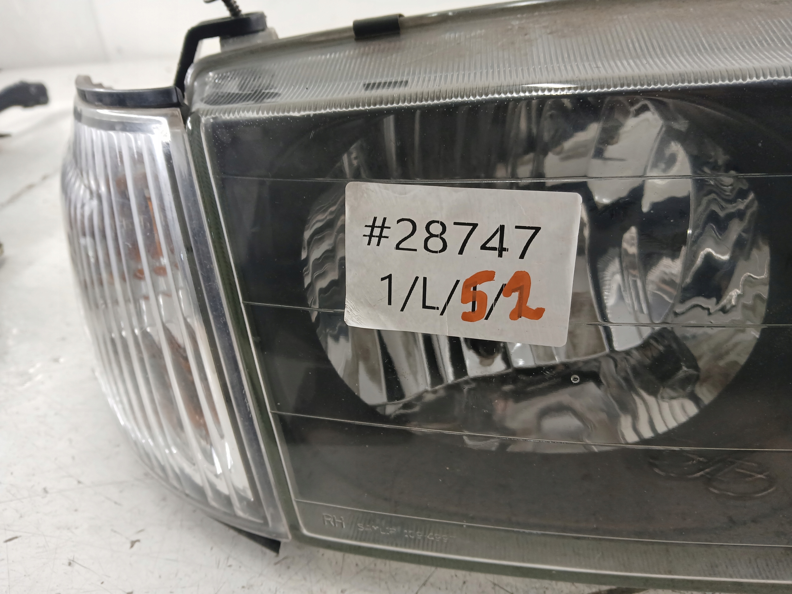 KIA JOICE LAMPA PRAWA PRZÓD + KIERUNKOWSKAZ - zdjęcie 6