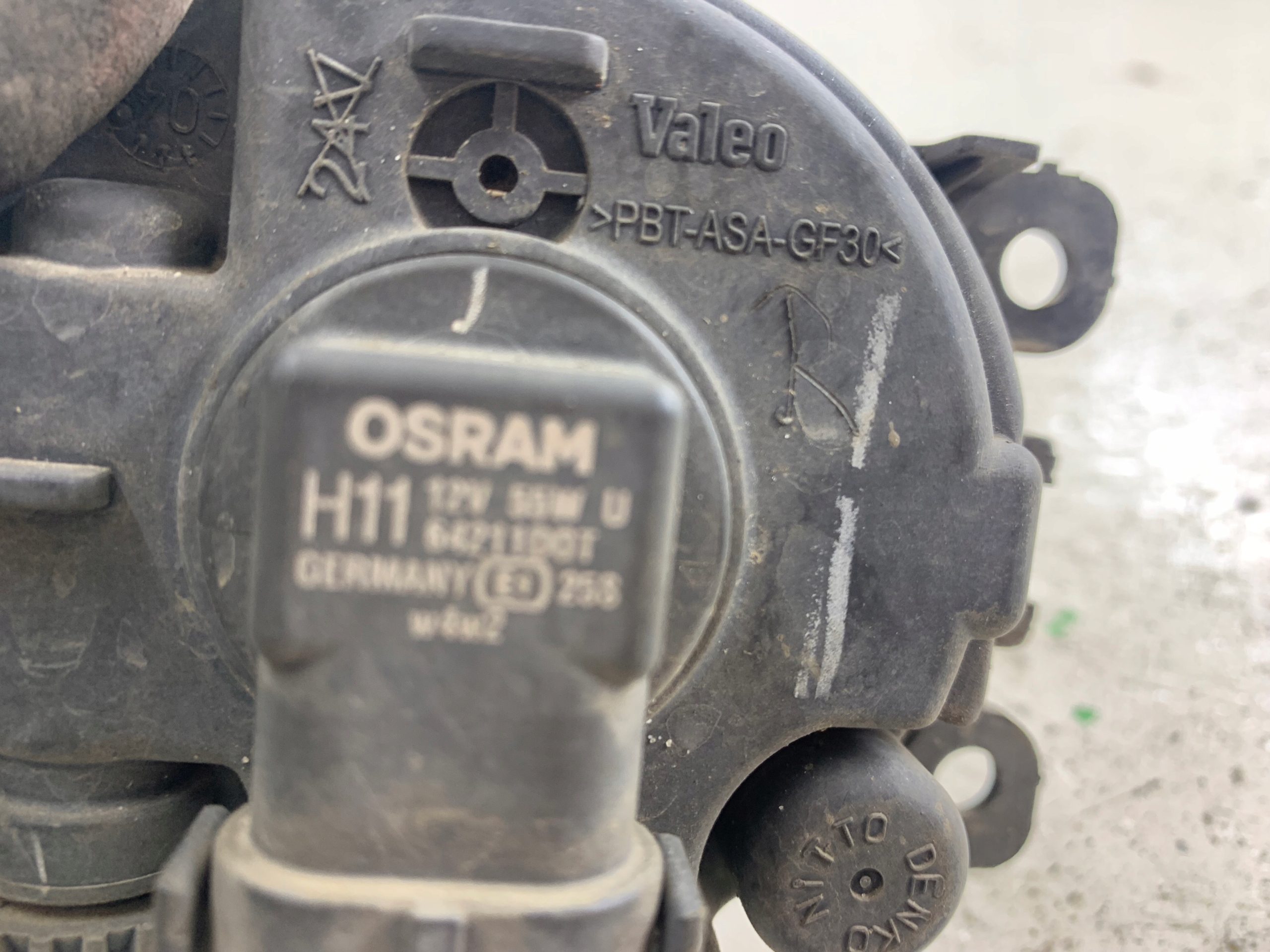 FORD FUSION LAMPA PRZECIWMGIELNA - zdjęcie 7