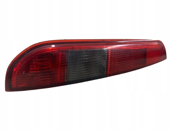 FORD FOCUS MK2 KOMBI LAMPA LEWA TYŁ