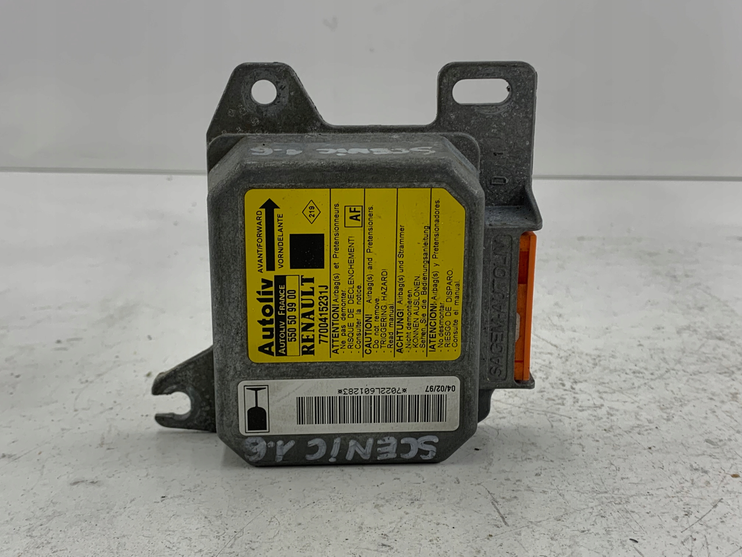 Dodatkowe zdjęcie używanej części: RENAULT SCENIC I SENSOR MODUŁ AIRBAG 7700415231J