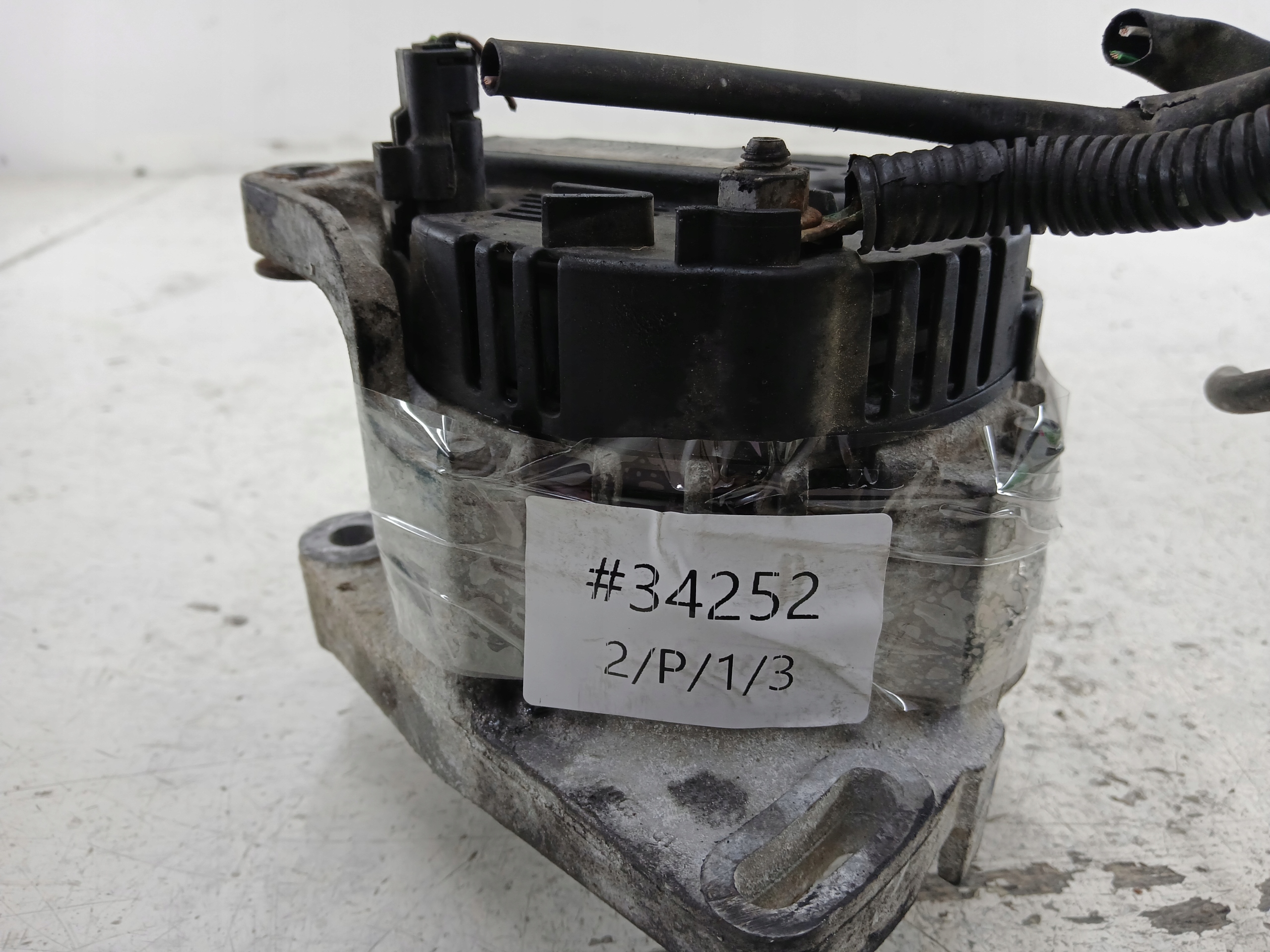 DACIA SANDERO RENAULT THALIA II 1.2 ALTERNATOR 8200660044B - zdjęcie 7