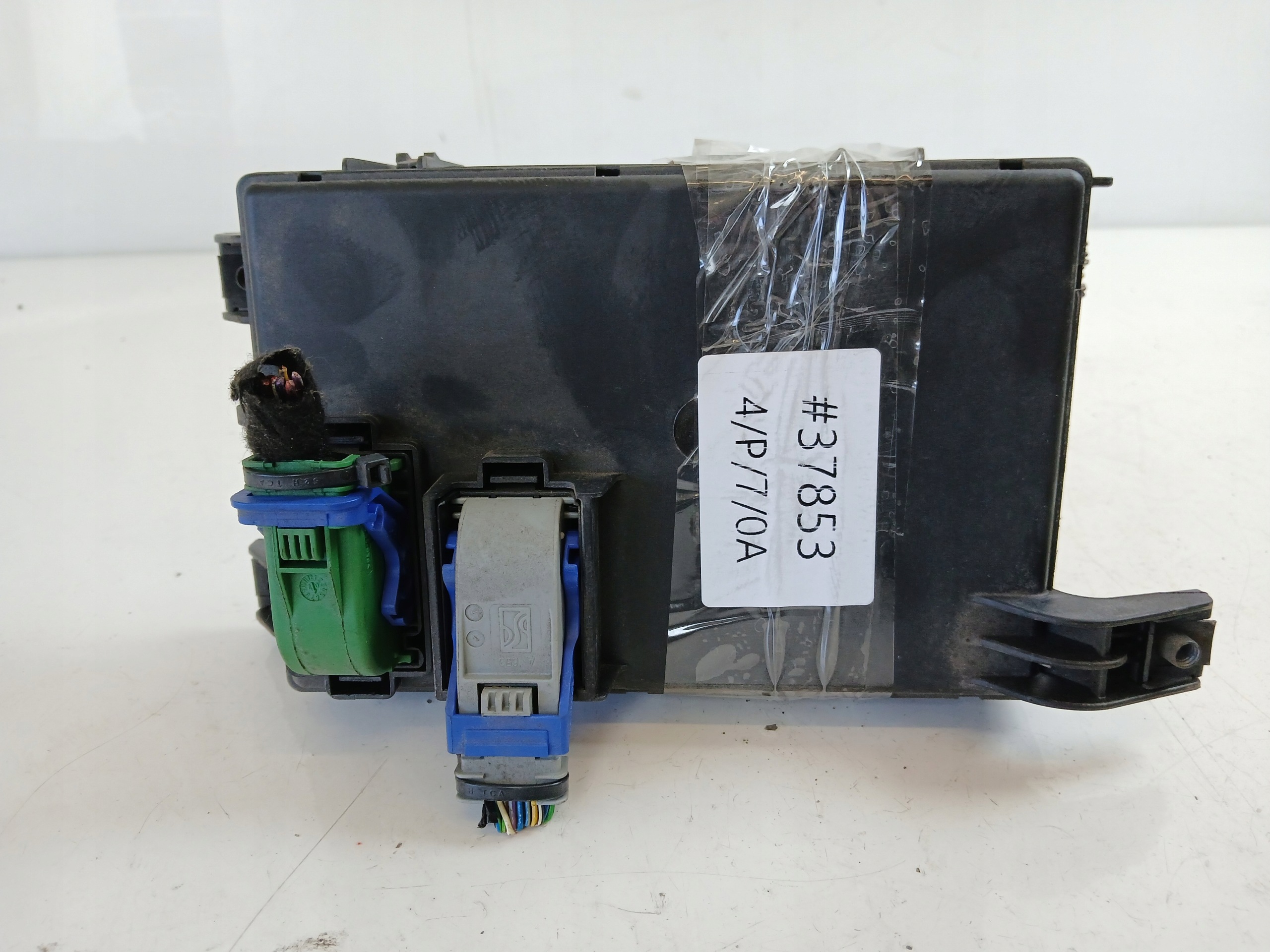 OPEL CORSA D SKRZYNKA BEZPIECZNIKÓW 13142240 - zdjęcie 5