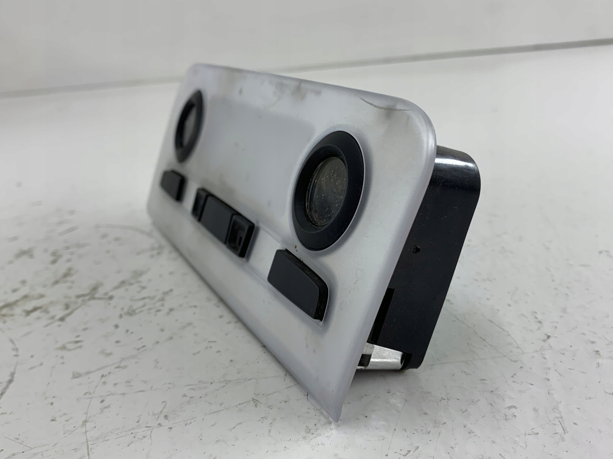 BMW E81 E87 LAMPKA WNĘTRZA OŚWIETLENIE KABINY 6951253 - zdjęcie 4