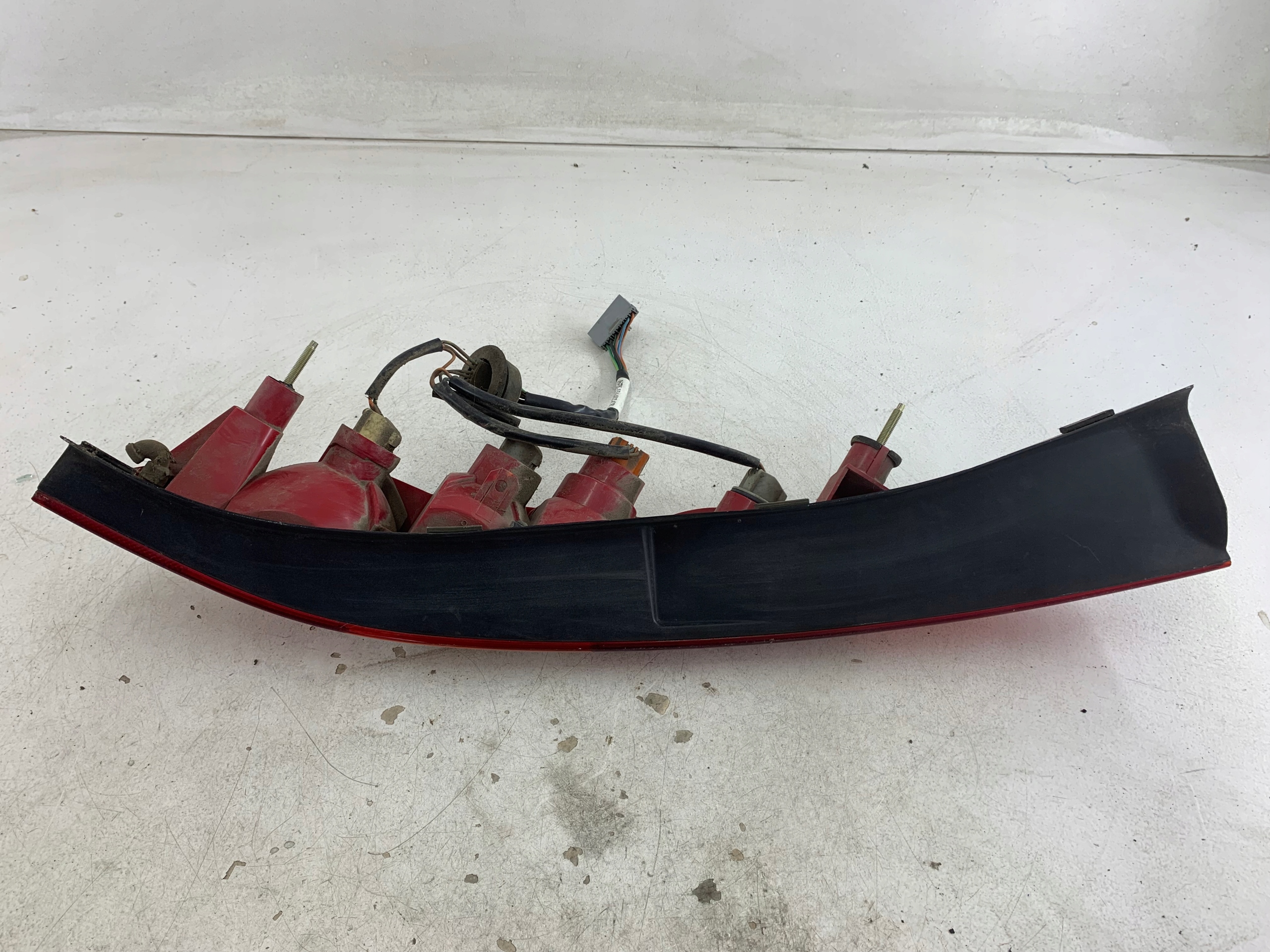 FORD MONDEO MK3 KOMBI LAMPA PRAWA TYŁ - zdjęcie 8