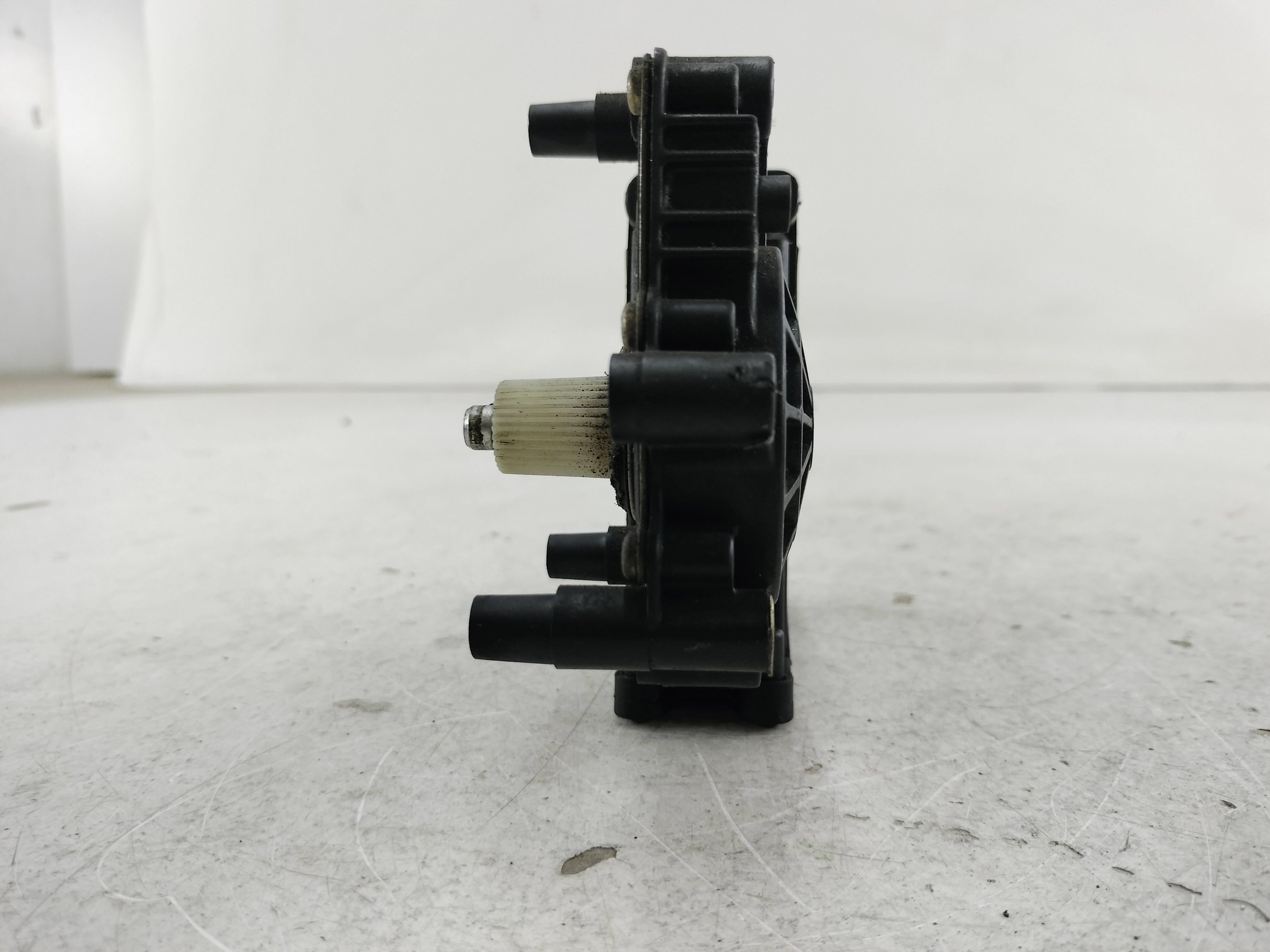 SILNICZEK SZYB PRAWY PRZÓD AUDI A4 B5 114184101 - zdjęcie 3