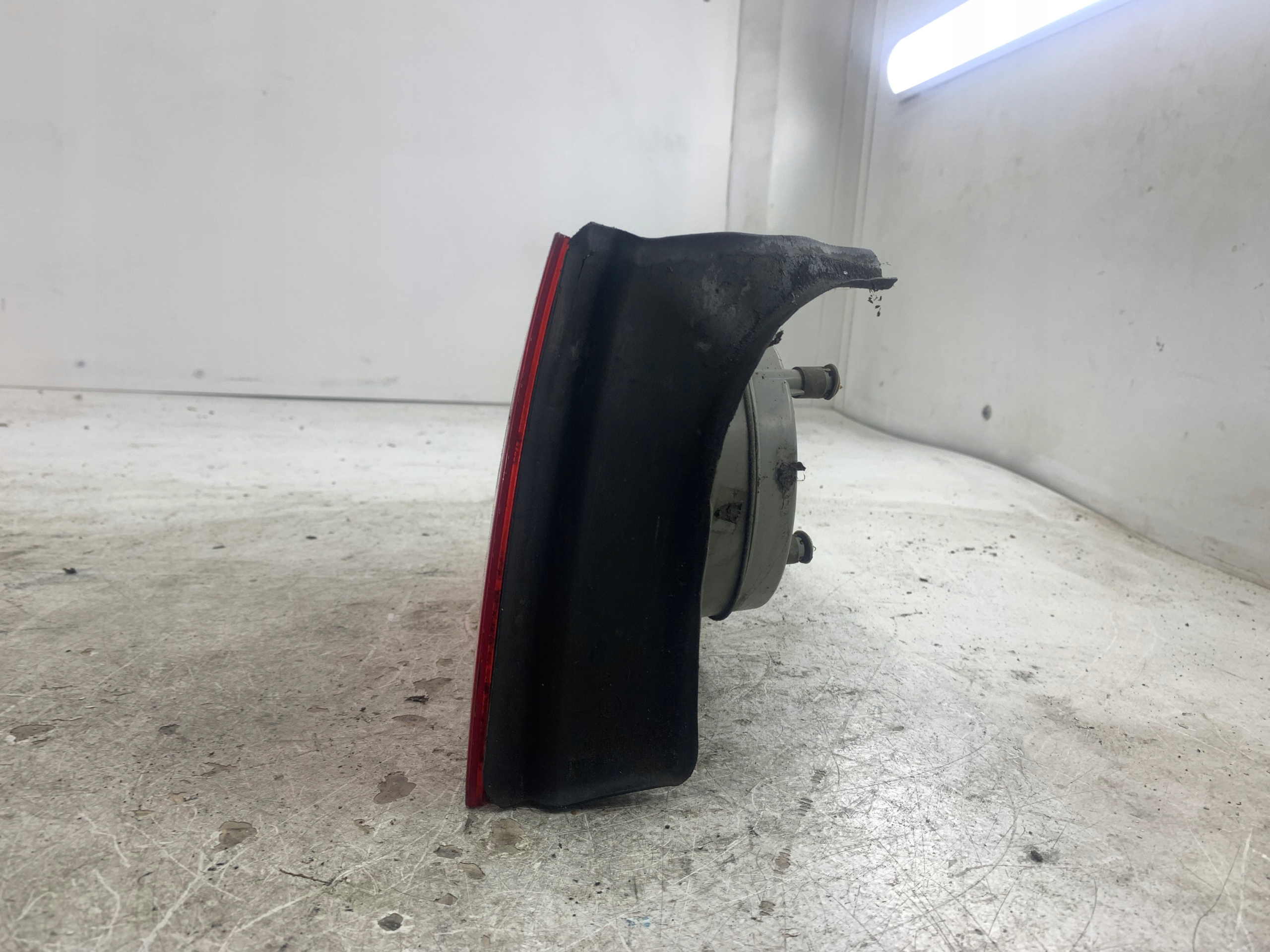 VW PHAETON LAMPA LEWA TYŁ - zdjęcie 5