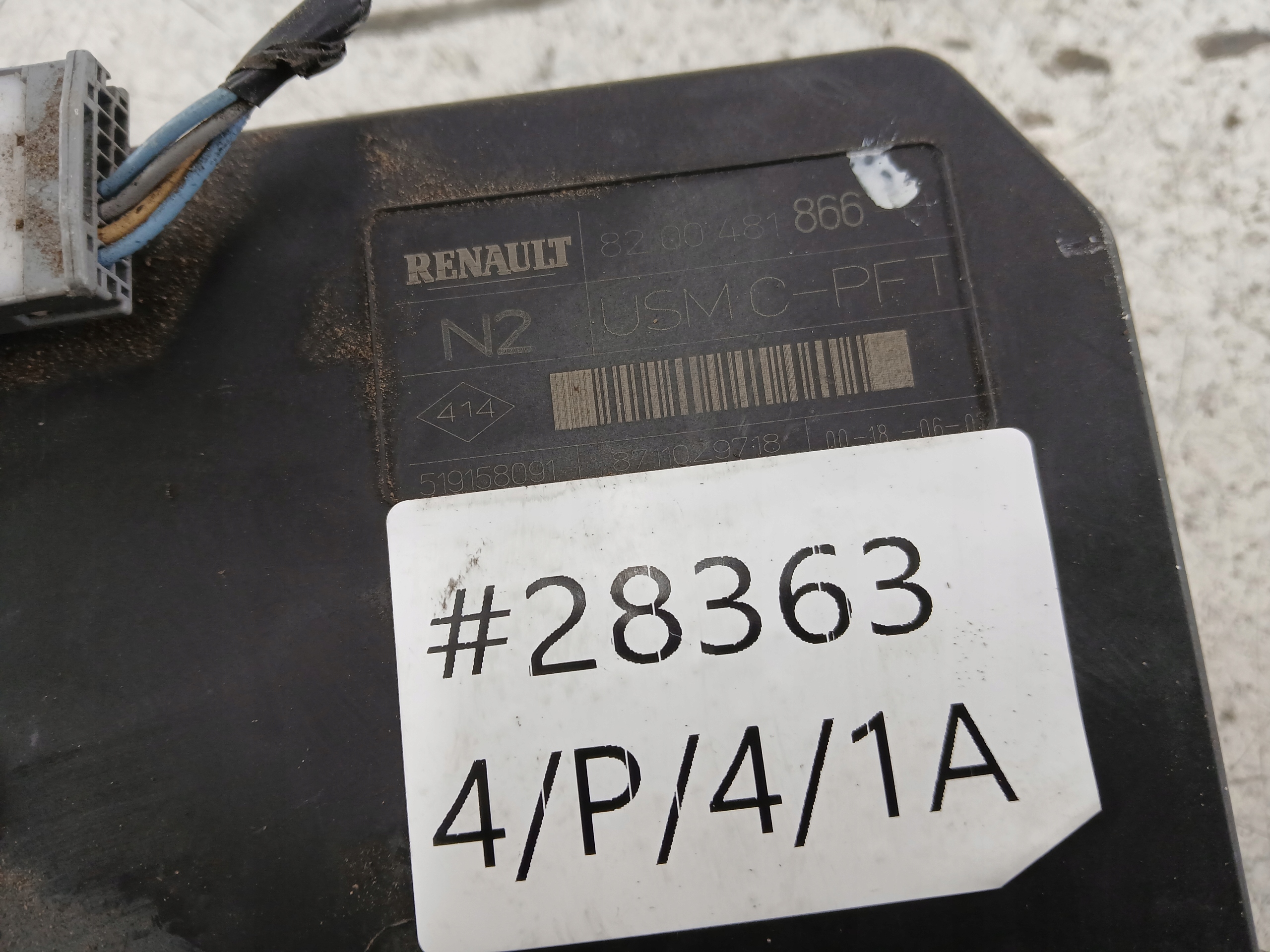RENUALT MEGANE II SCENIC II SKRZYNKA BEZPIECZNIKÓW 8200481866H - zdjęcie 6