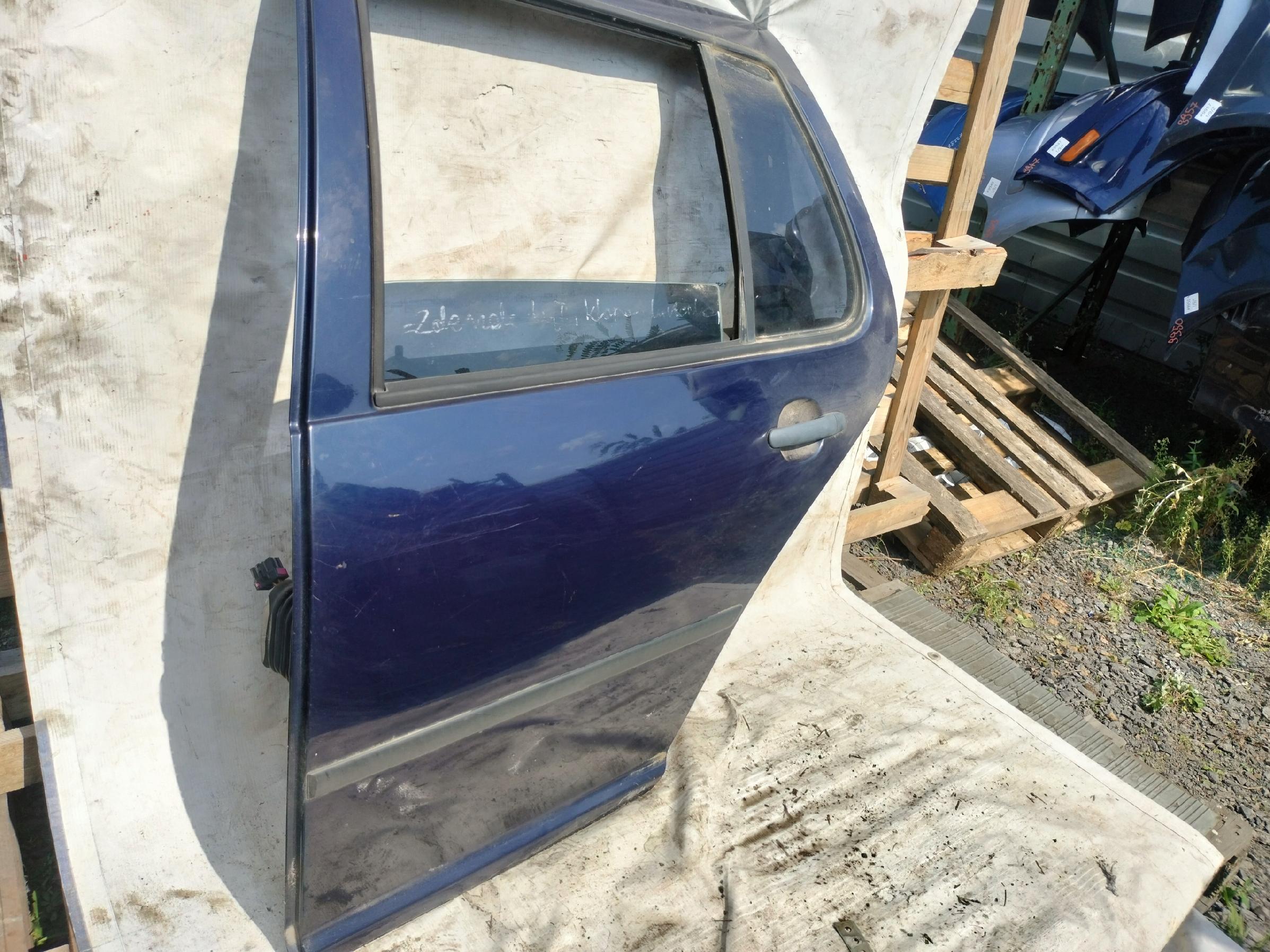 VW GOLF IV DRZWI LEWY TYŁ LC5H - zdjęcie 4