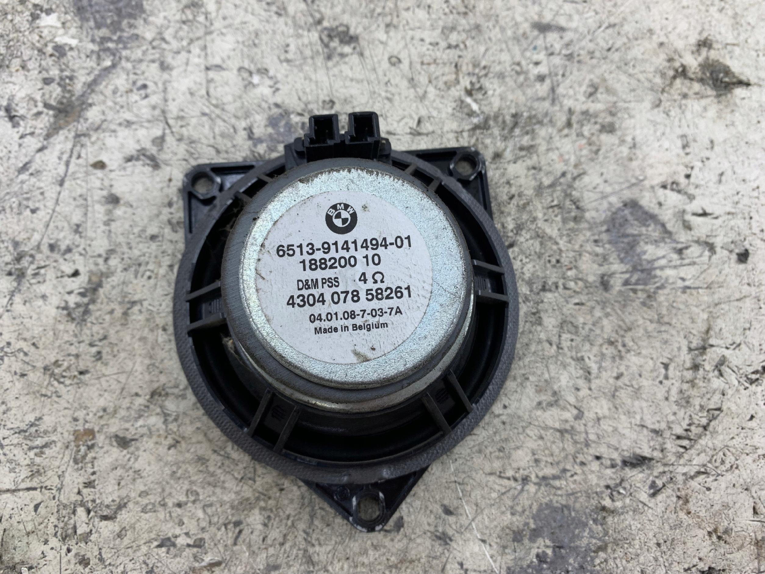 Dodatkowe zdjęcie używanej części: BMW E90 E91 E87 E81 GŁOŚNIK DRZWI 9141494