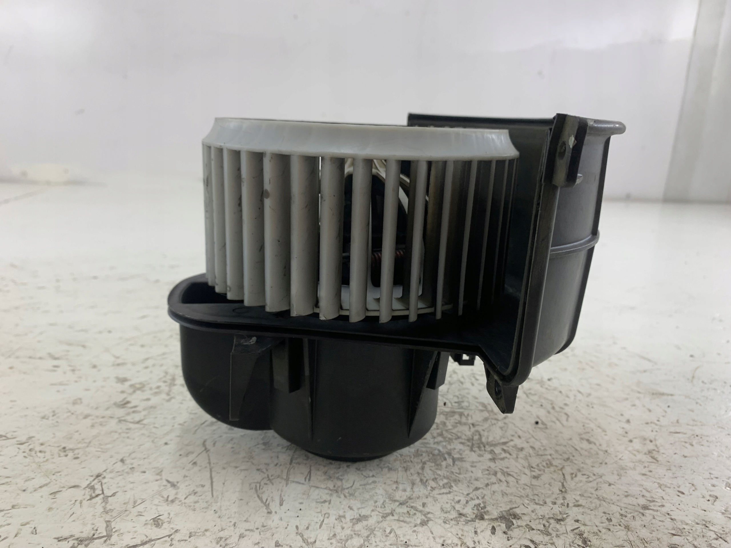 PORSCHE CAYENNE I VW TOUAREG DMUCHAWA NAWIEWU 7L0820021Q - zdjęcie 4