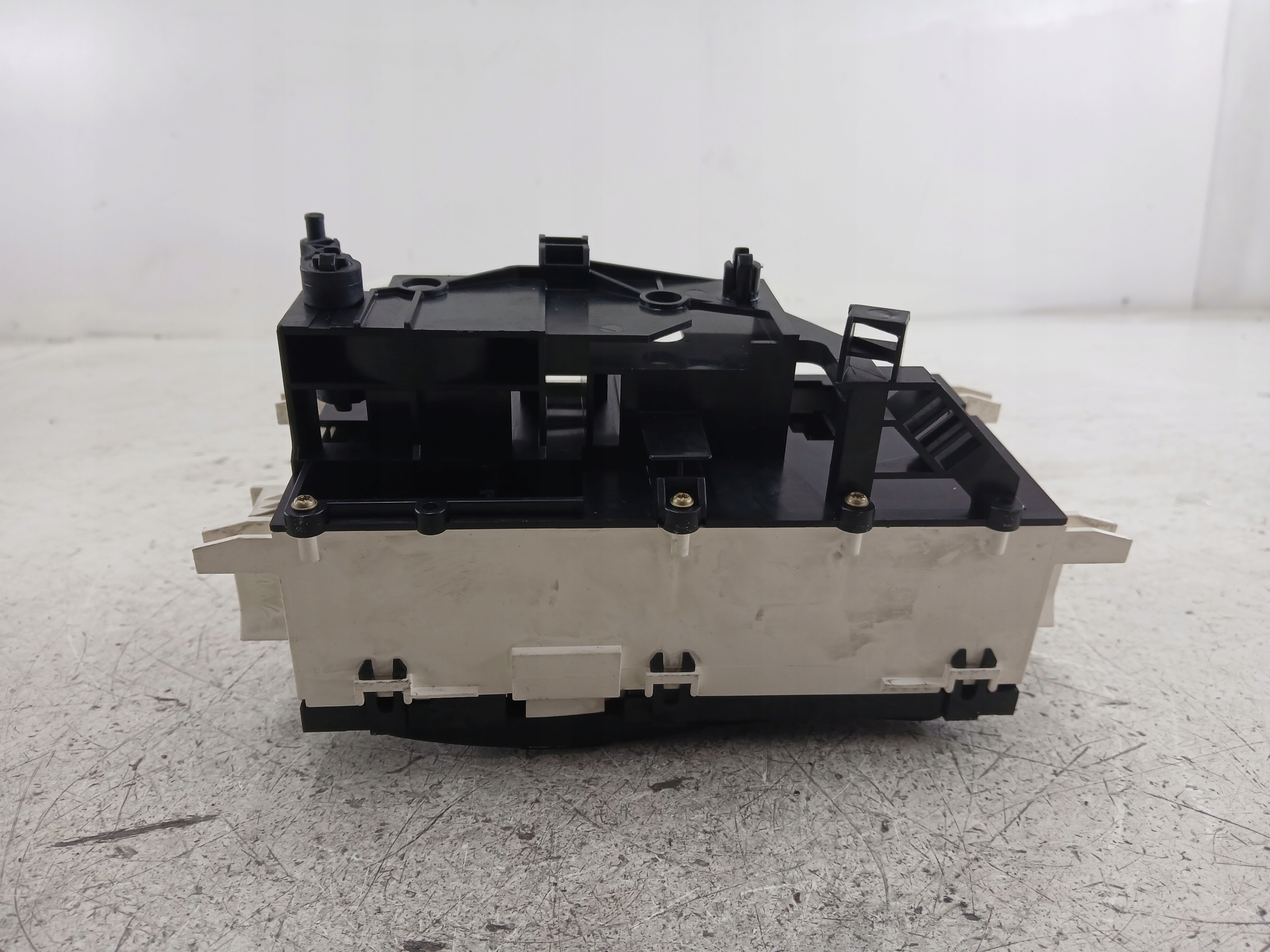 MERCEDES W168 PANEL KLIMATYZACJI 1688300485 - zdjęcie 5