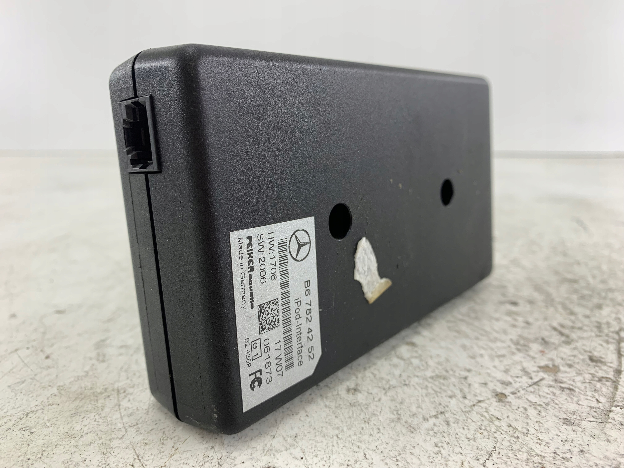 Dodatkowe zdjęcie używanej części: MERCEDES W211 MODUŁ IPOD B67824252