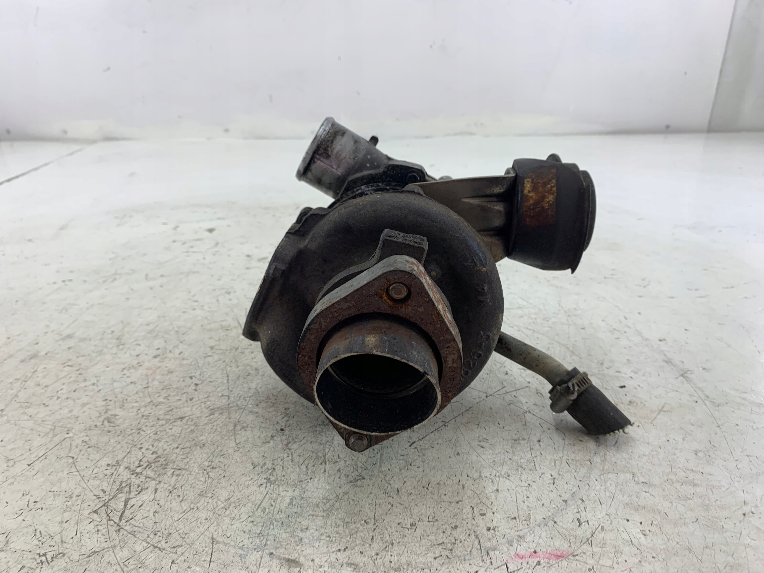 Dodatkowe zdjęcie używanej części: BMW E39 2.5 D TURBOSPRĘŻARKA TURBINA 7780199C