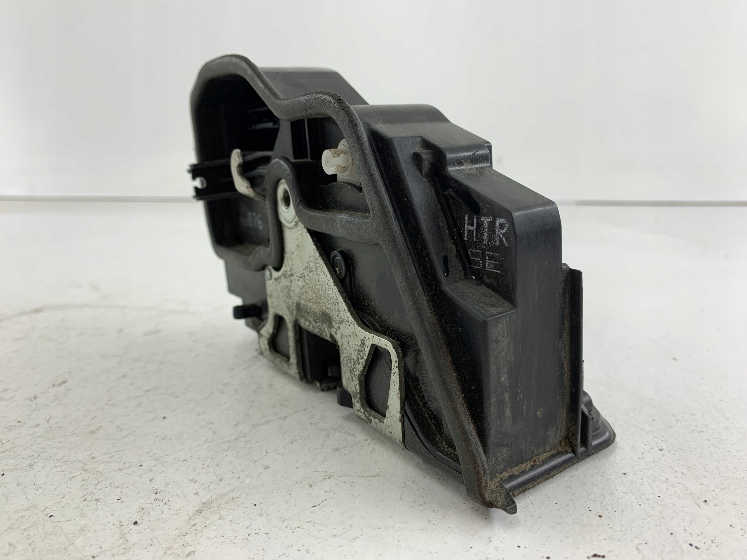 BMW E60 E61 ZAMEK DRZWI PRAWY TYŁ 7167076 - zdjęcie 7