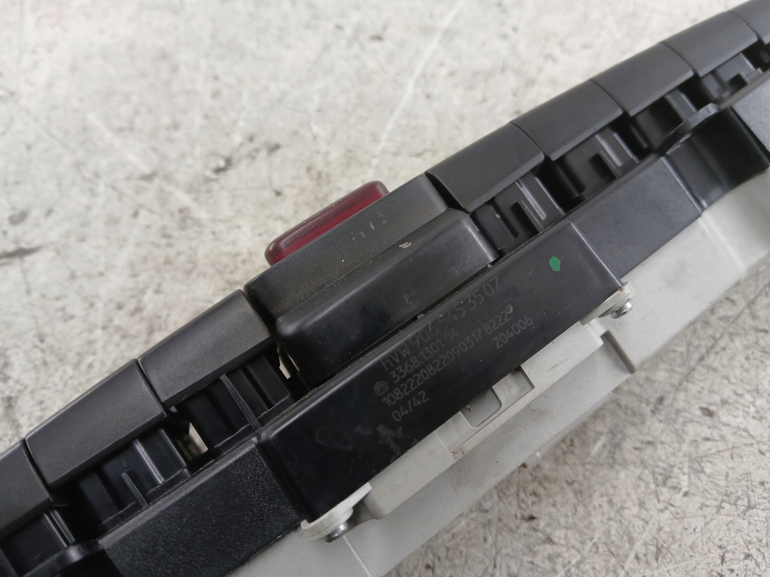 VW CRAFTER I PANEL STEROWANIA ŚWIATEŁ AWARYJNYCH 9065453507 - zdjęcie 6