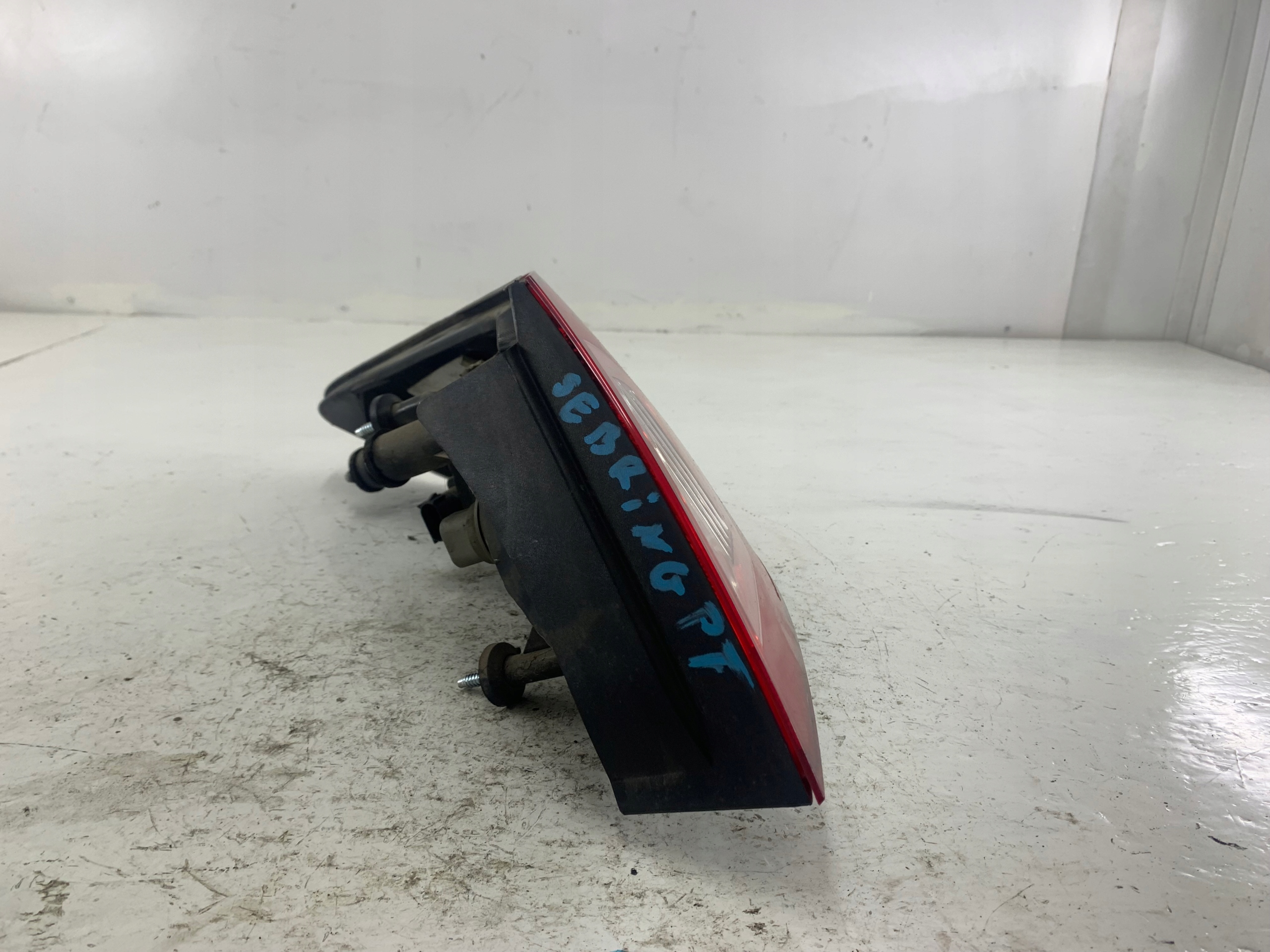 CHRYSLER SEBRING III LAMPA PRAWA TYŁ - zdjęcie 3