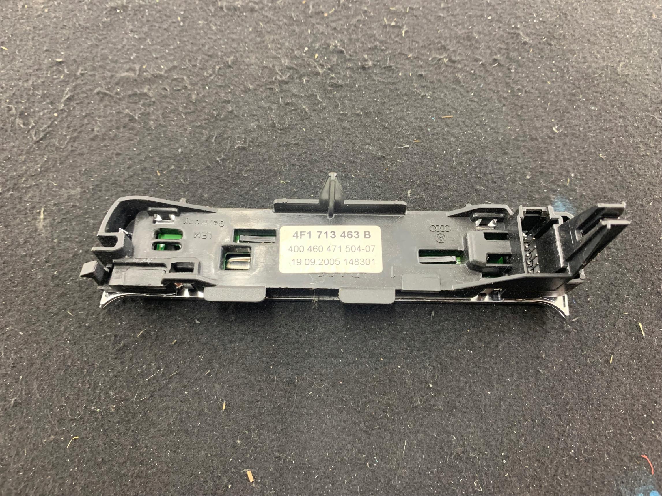 Dodatkowe zdjęcie używanej części: AUDI A6 C6 PANEL WYŚWIETLACZ SKRZYNI BIEGÓW 4F1713463B