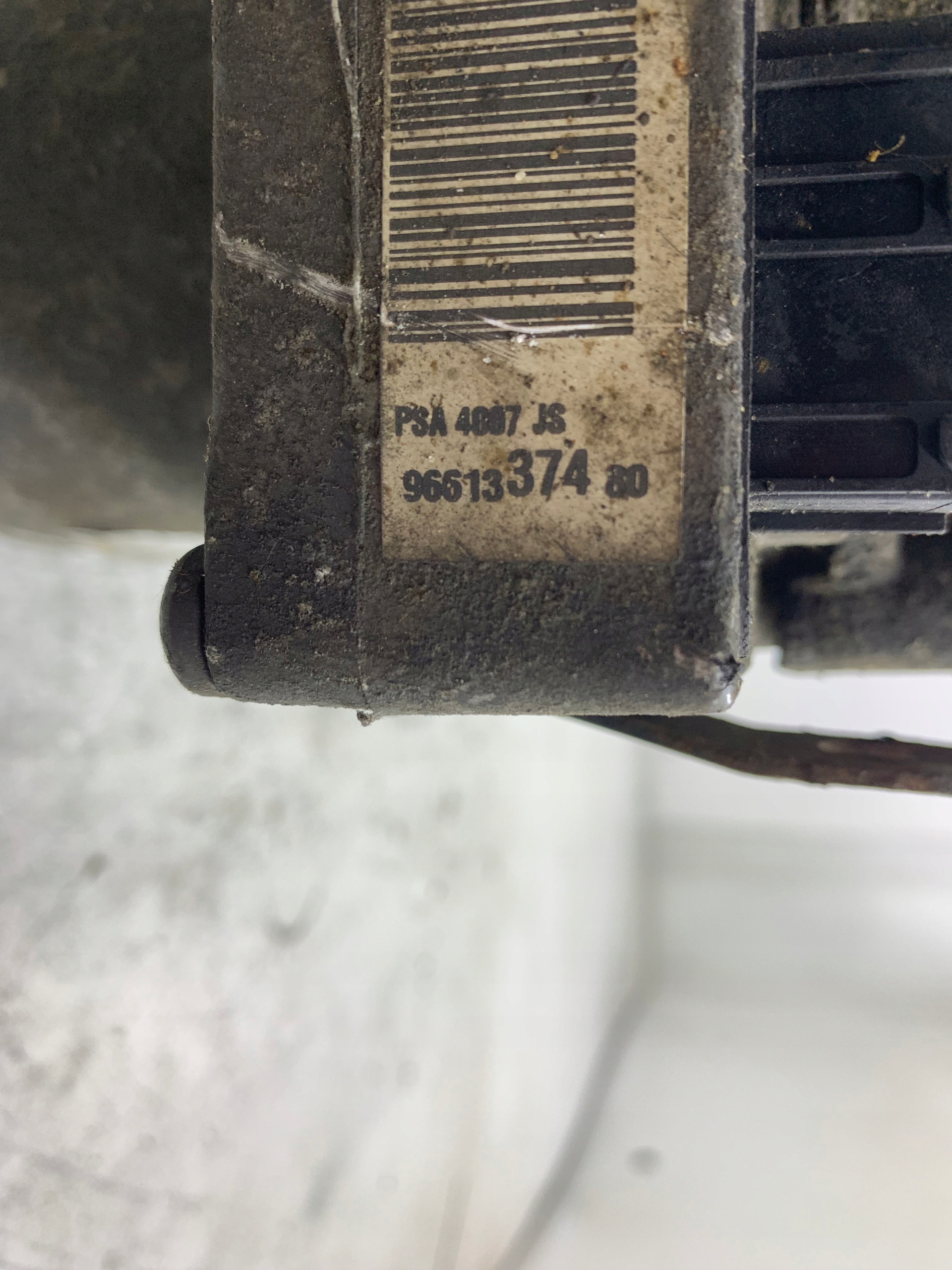 Dodatkowe zdjęcie używanej części: PEUGEOT 307 POMPA WSPOMAGANIA 9661337480