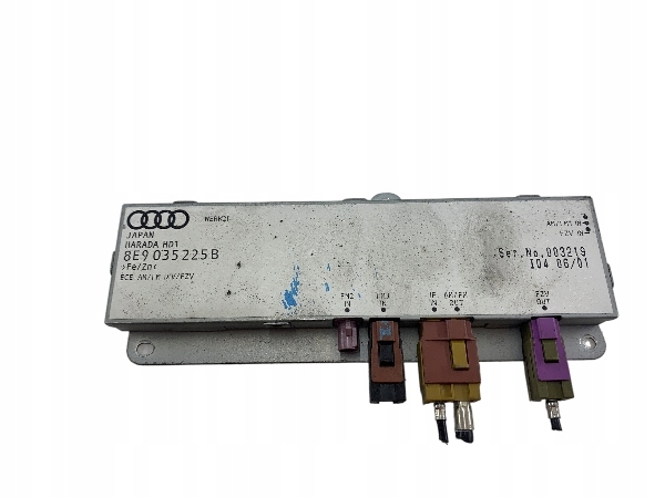 AUDI A4 B6 B7 MODUŁ WZMACNIACZ ANTENOWY 8E9035225B