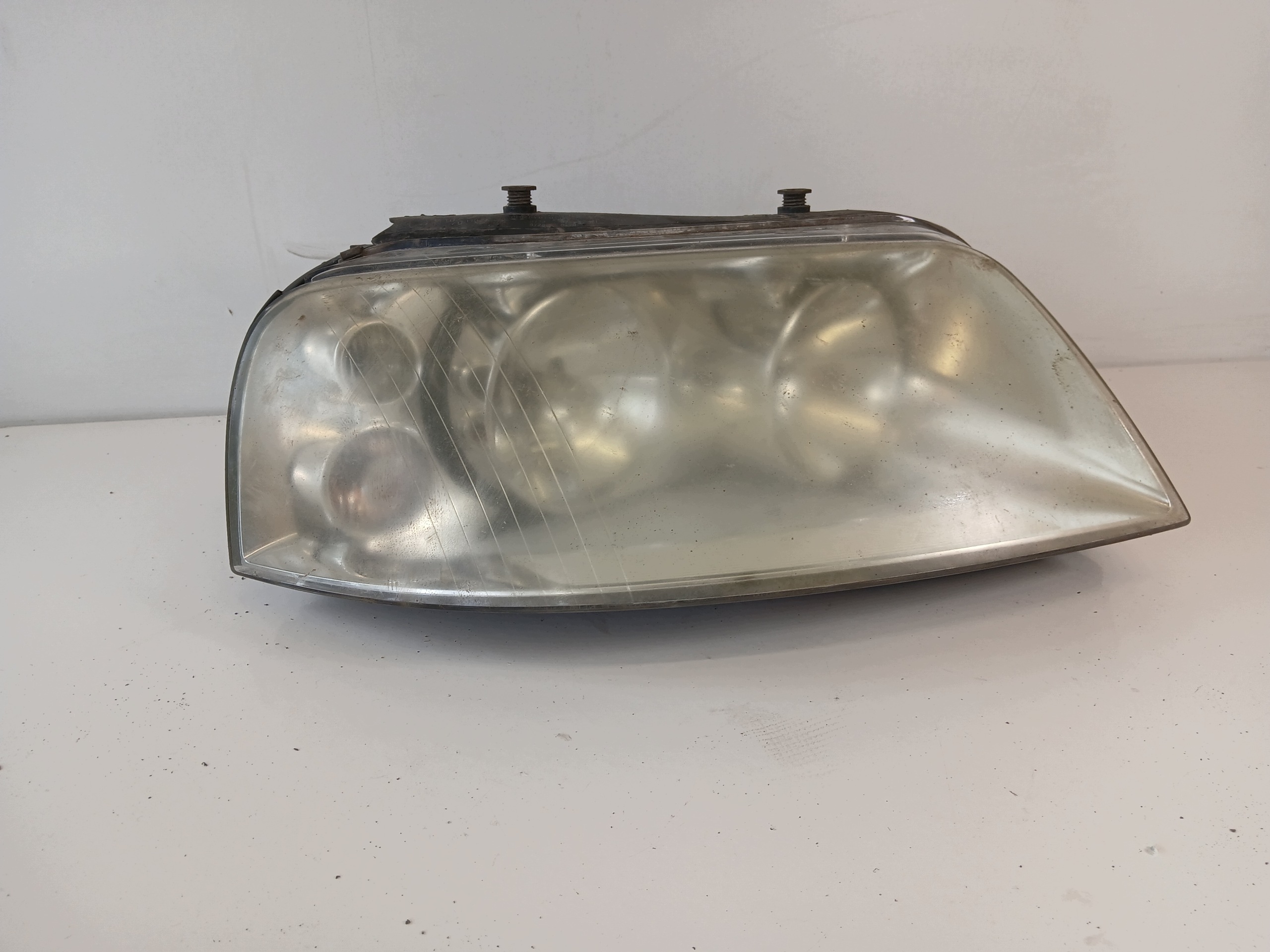 Dodatkowe zdjęcie używanej części: VW SHARAN I LIFT LAMPA PRAWA PRZÓD 7M3941016AA