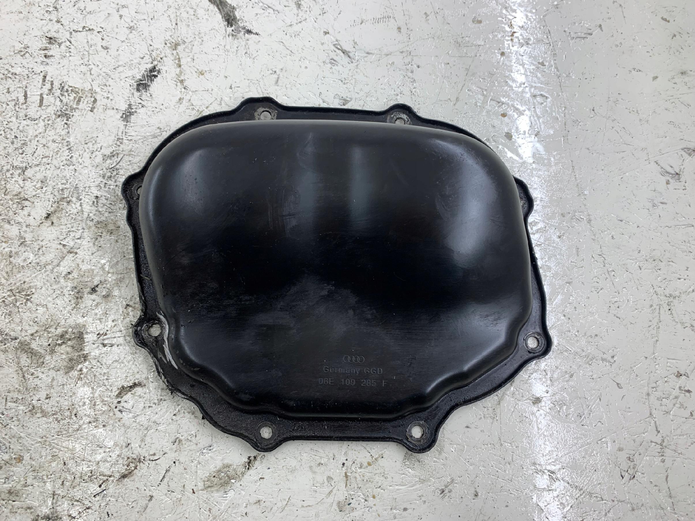 AUDI A6 C6 3.2 V6 FSI OSŁONA ROZRZĄDU LEWA 06E109285F - zdjęcie 3