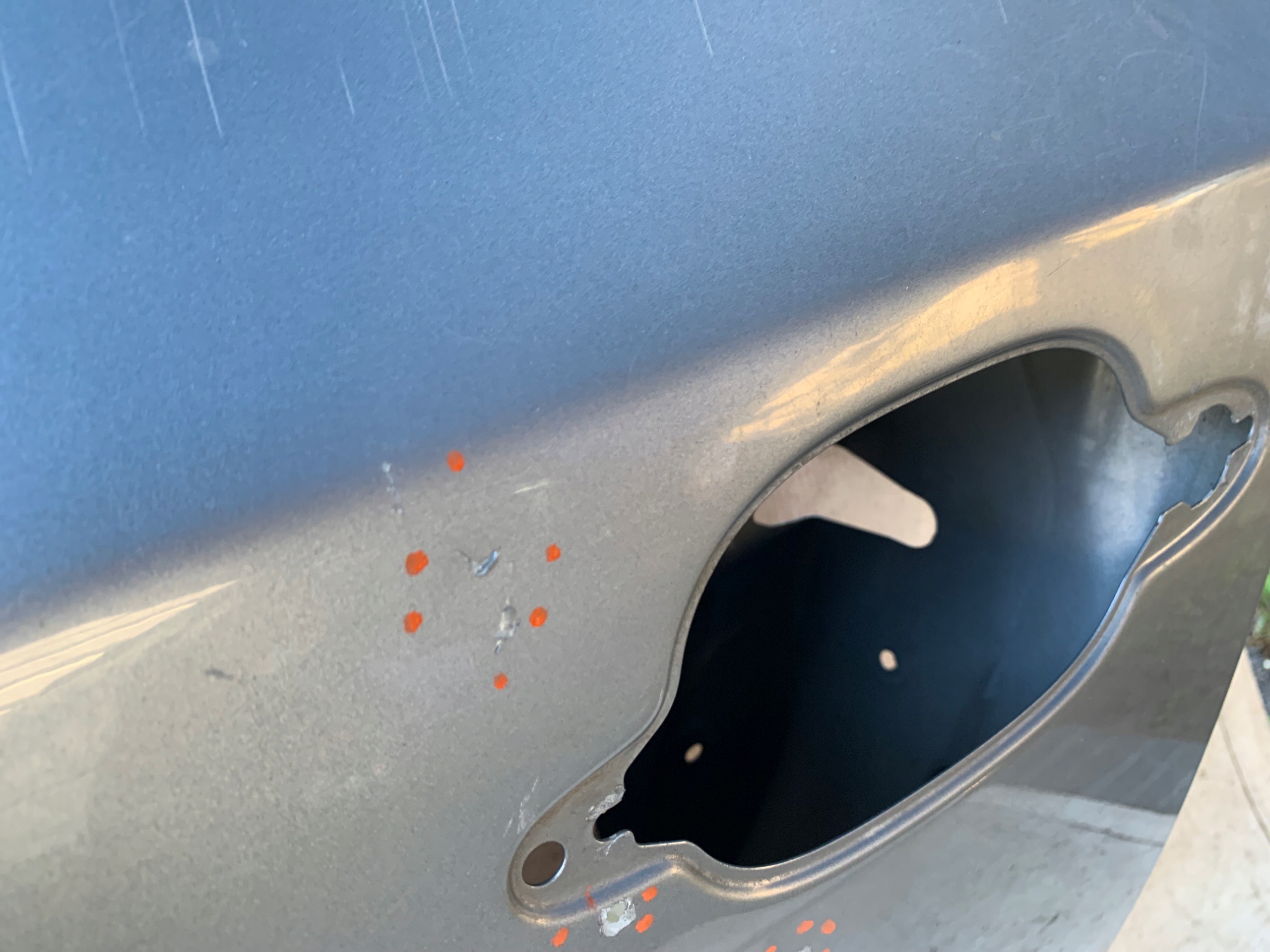 Dodatkowe zdjęcie używanej części: BMW E60 E61 DRZWI LEWY PRZÓD SILBERGRAU METALLIC