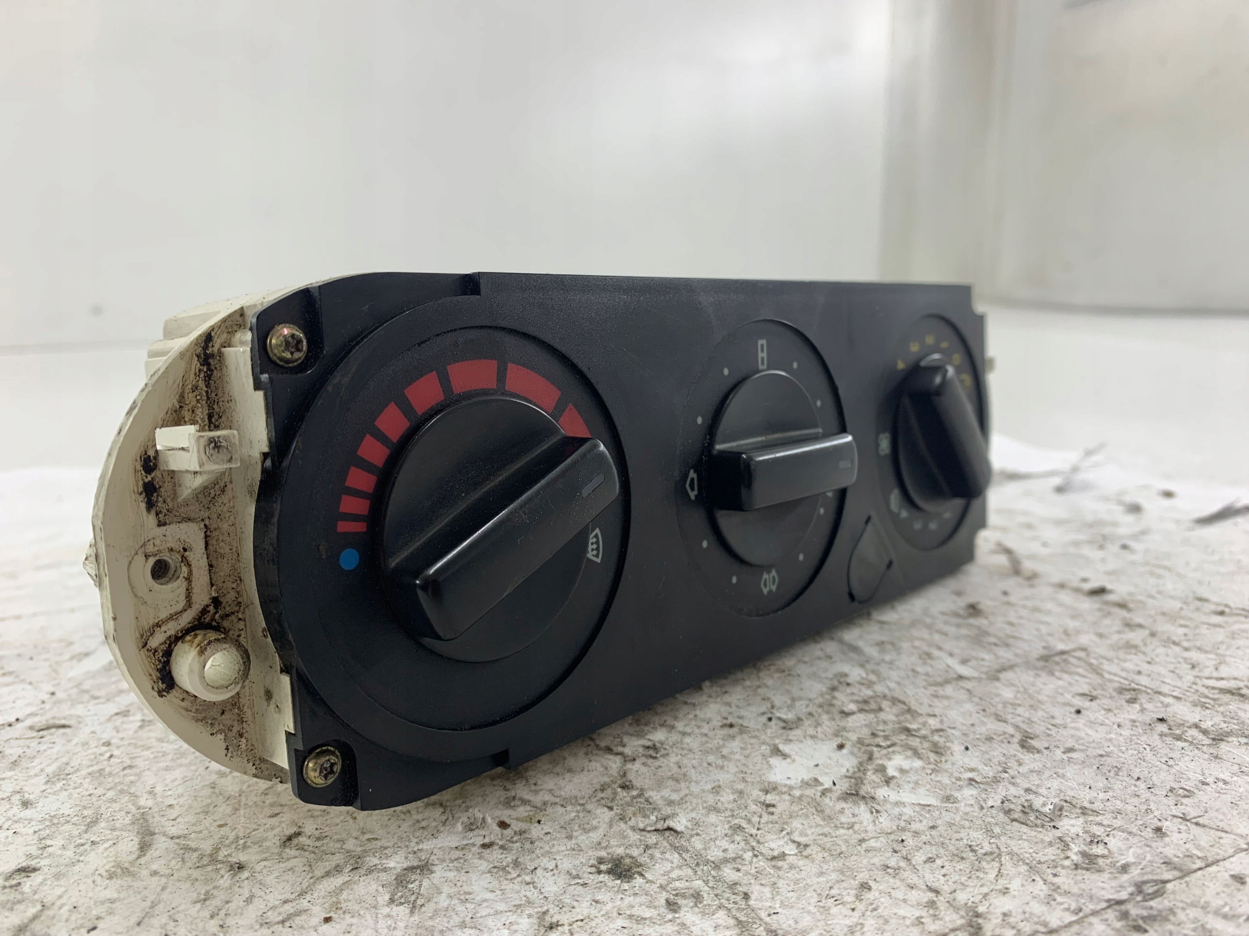MERCEDES ATEGO PANEL NAWIEWU OGRZEWANIA A0004460728 - zdjęcie 2