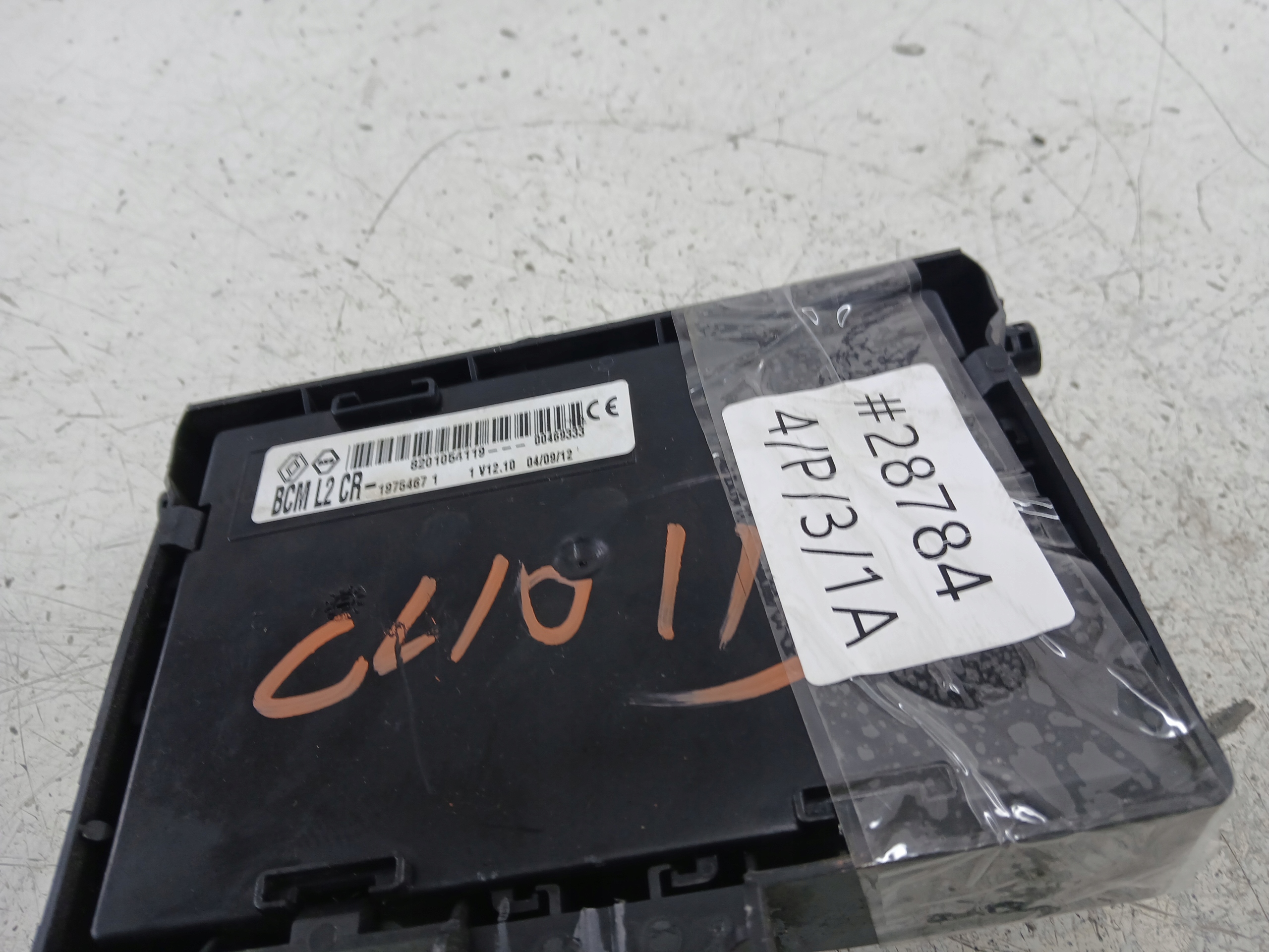RENAULT CLIO III SKRZYNKA BEZPIECZNIKÓW MODUŁ BCM 8201054119 - zdjęcie 6