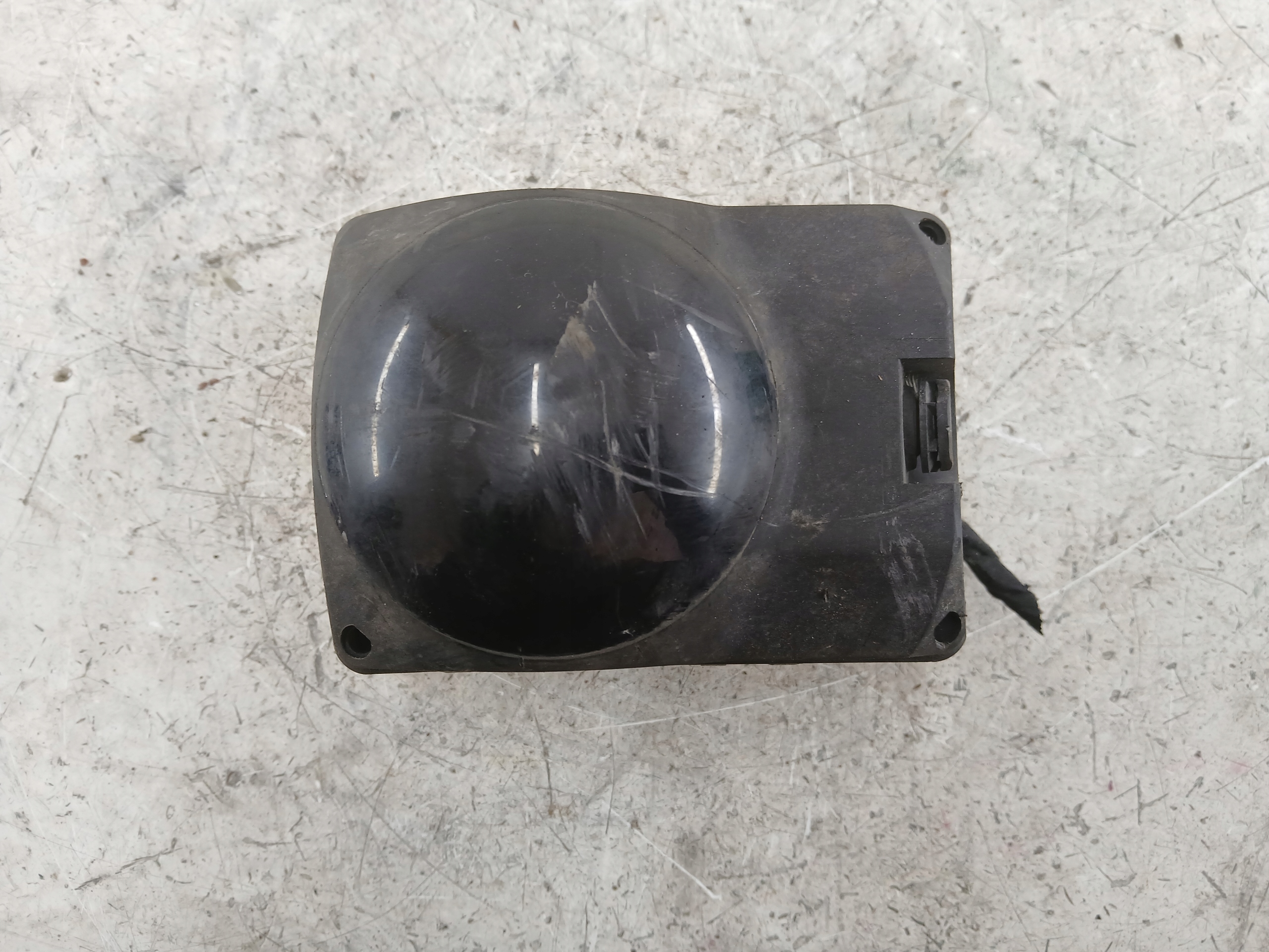 Dodatkowe zdjęcie używanej części: AUDI A8 D3 RADAR SENSOR DISTRONIC 4E0907561F