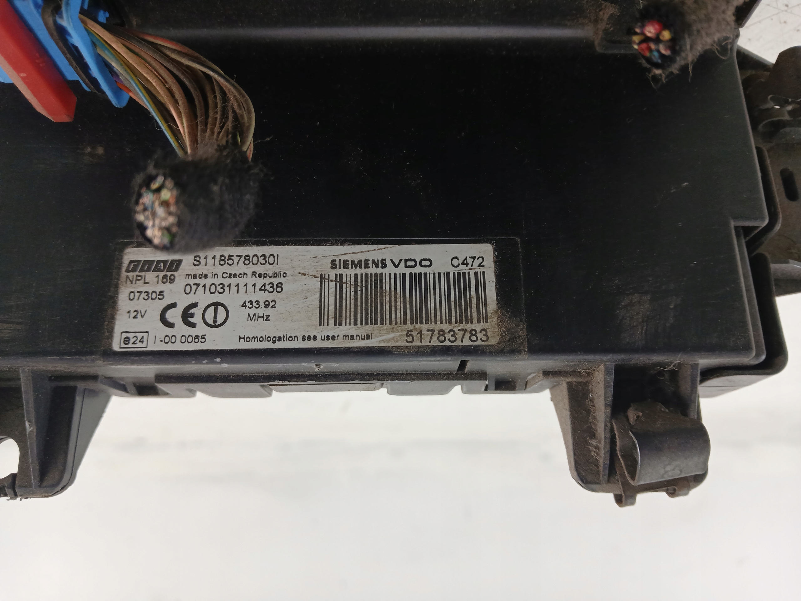 FIAT PANDA II SKRZYNKA BEZPIECZNIKÓW 51783783 - zdjęcie 3
