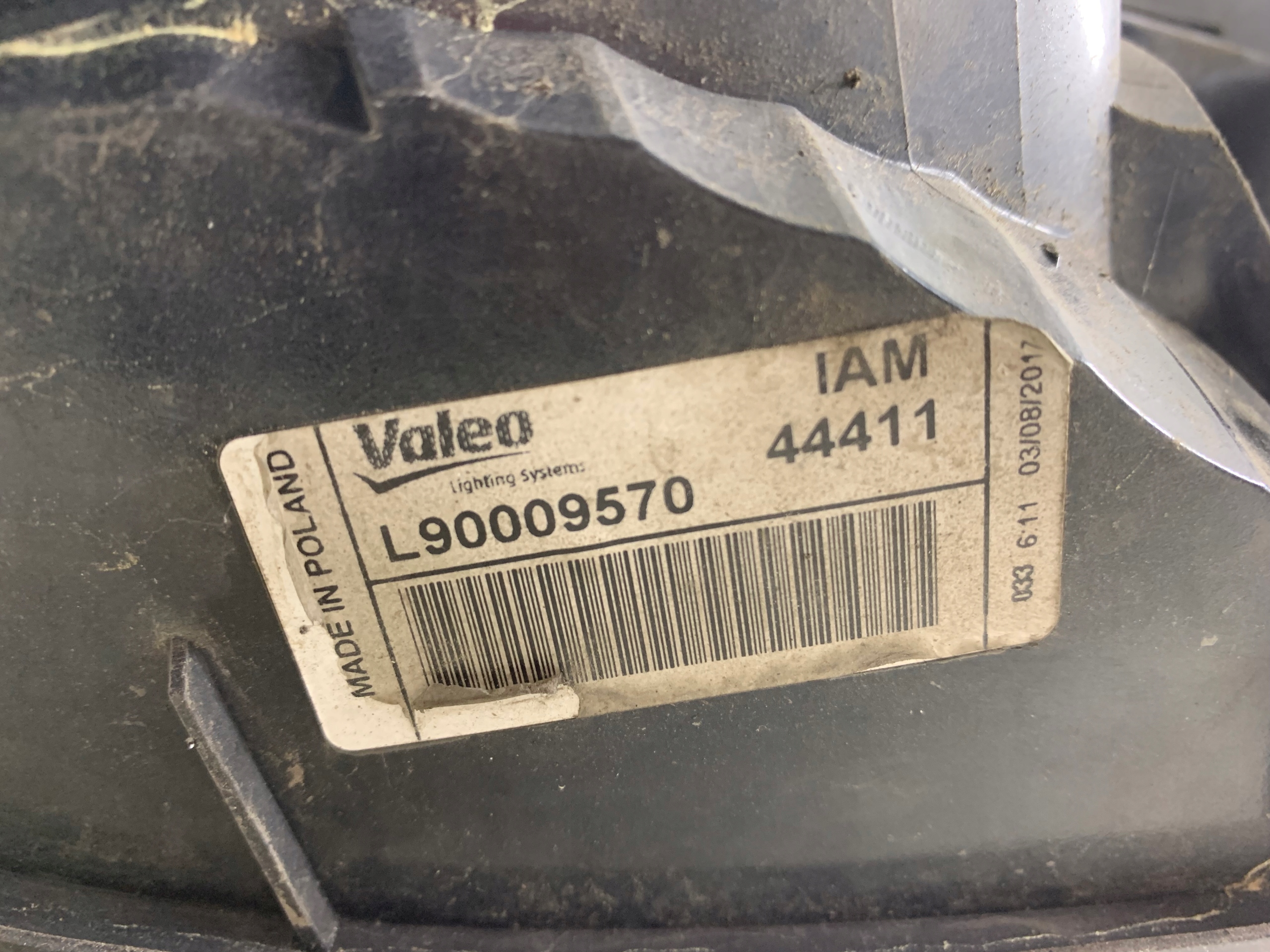 Dodatkowe zdjęcie używanej części: BMW E87 LIFT LAMPA PRAWA TYŁ CIEMNA TUNING