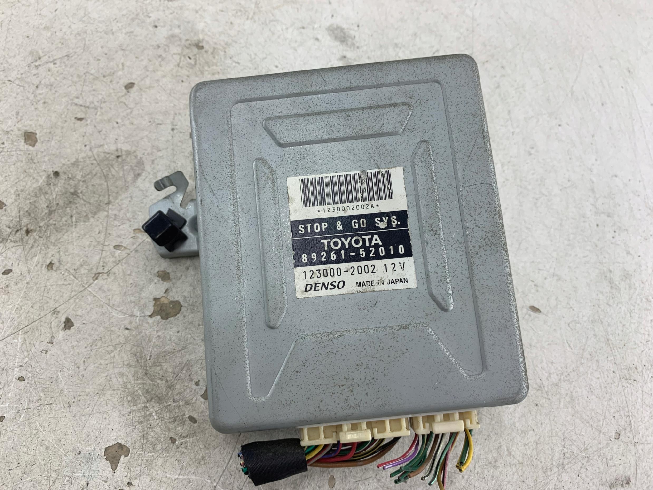 Dodatkowe zdjęcie używanej części: TOYOTA YARIS I 1.0 STEROWNIK MODUŁ 89261-52010